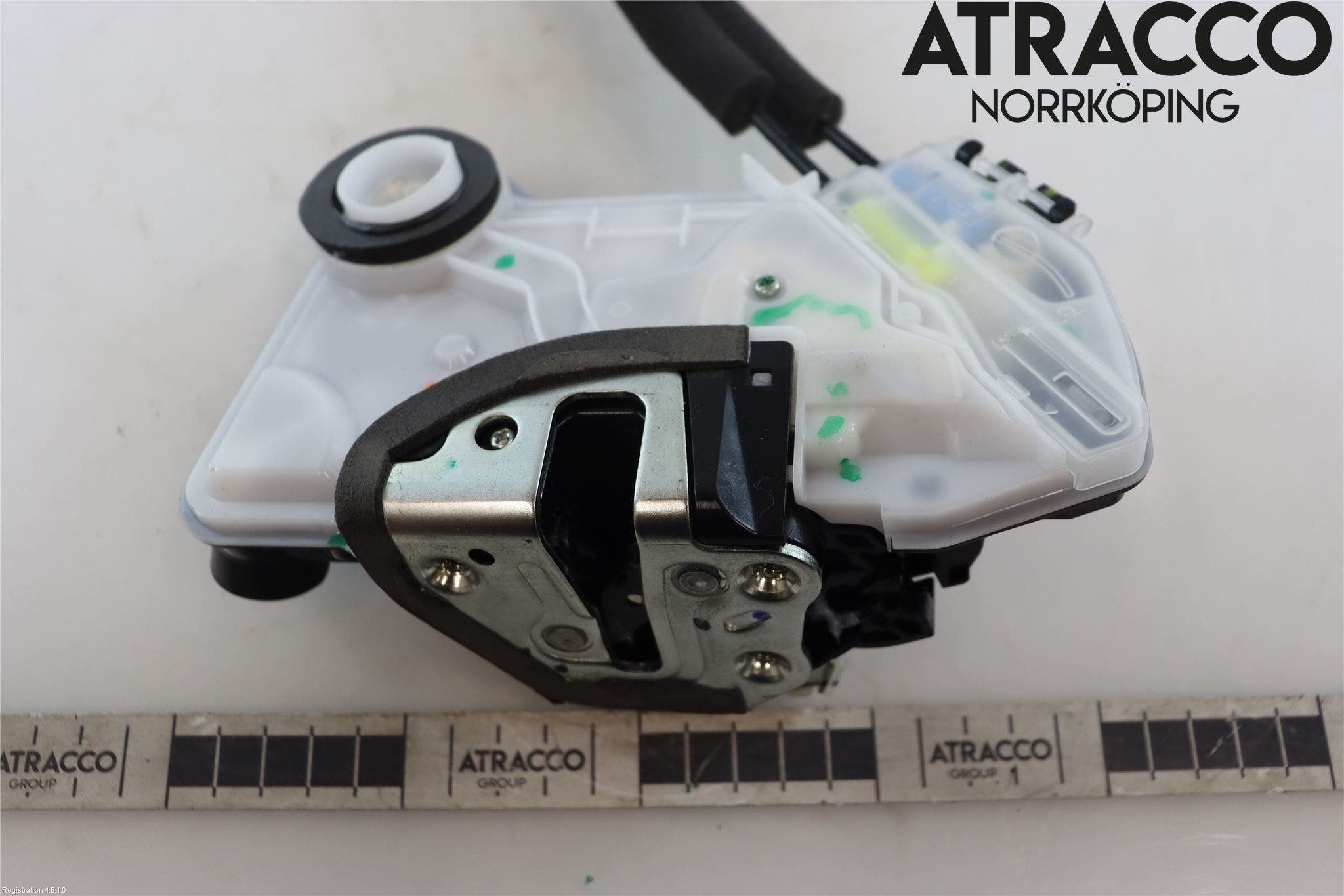 Toyota C-HR 16-23 Låskista-Dörrlås