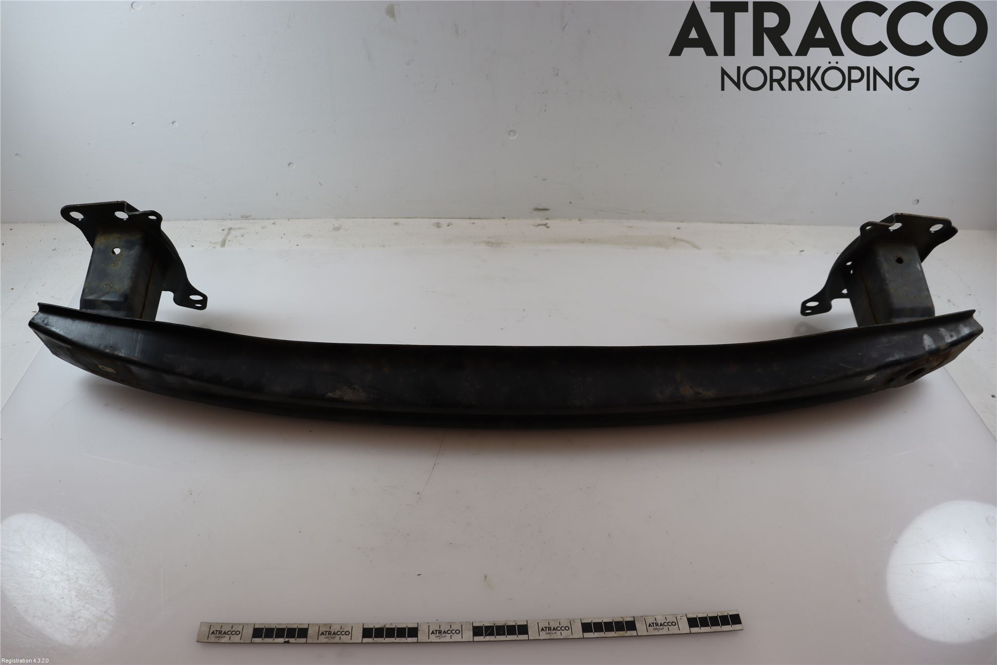 Volkswagen VW CADDY      04-10 Stötfångarbalk Fram