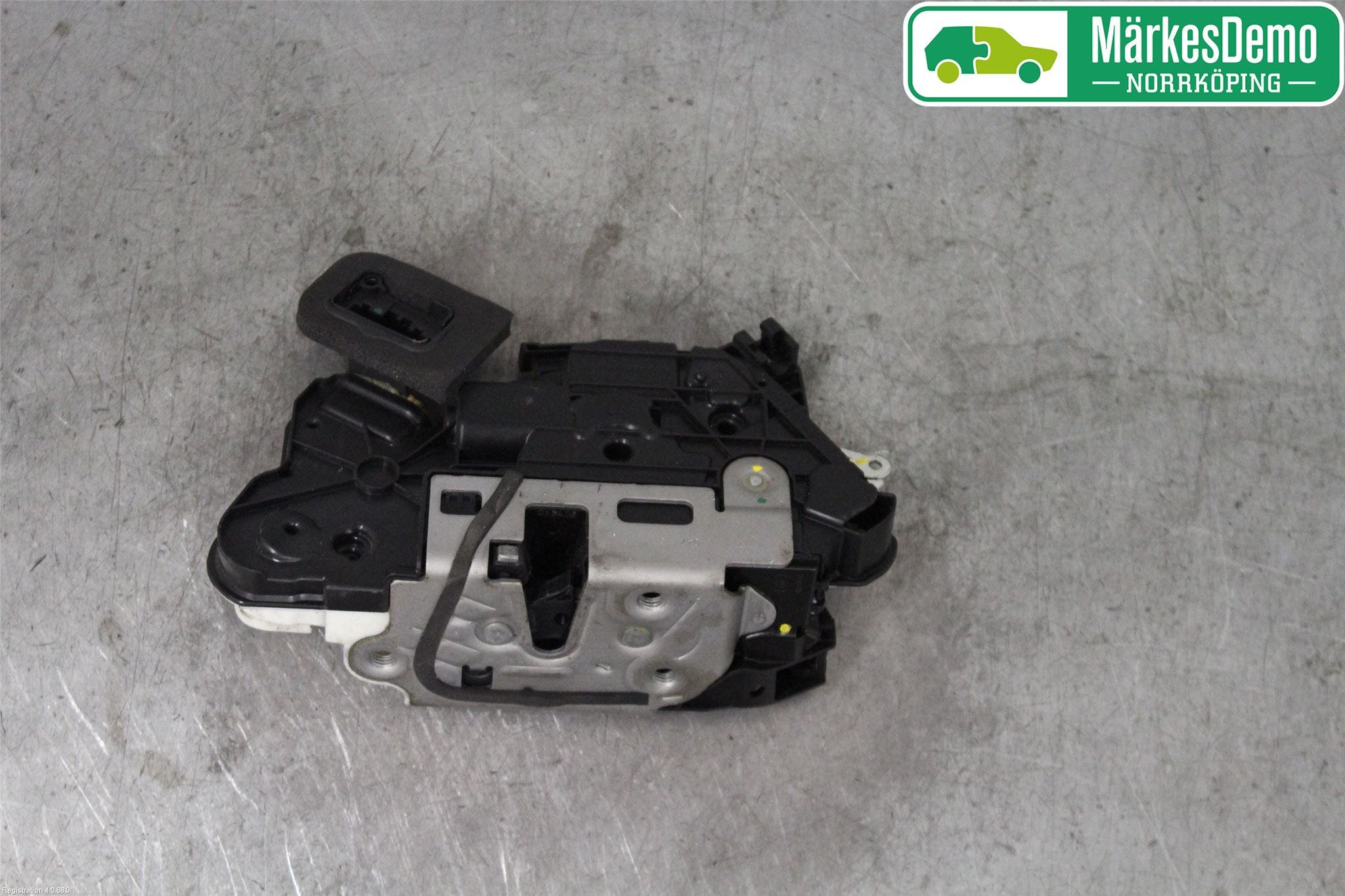 Skoda YETI Låskista-Dörrlås