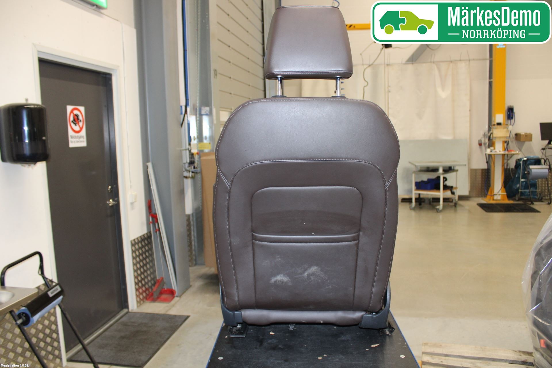 Skoda SUPERB 16-24 Inredning Stol Fram Hö