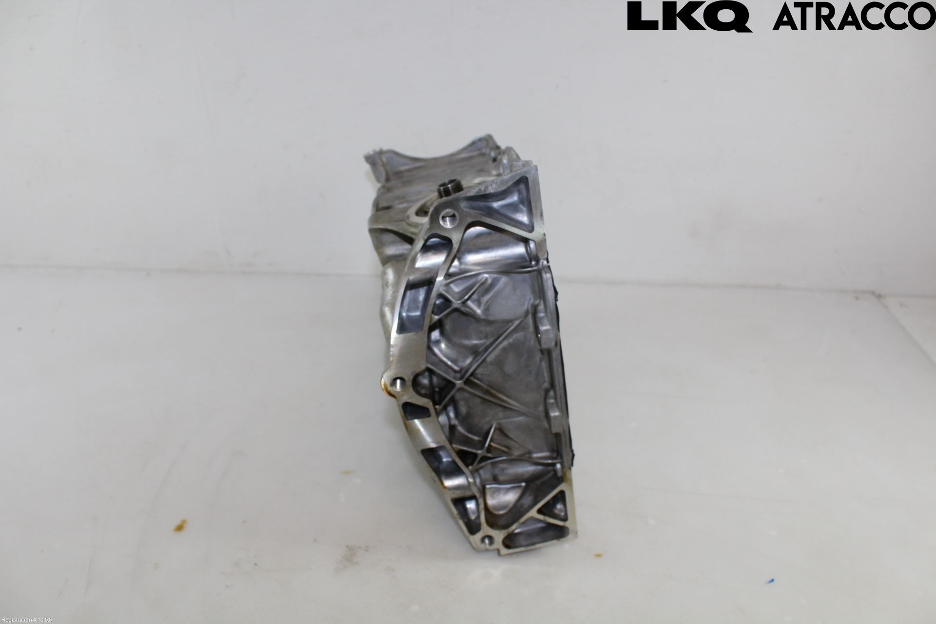 Skoda KAMIQ 20- Oljetråg