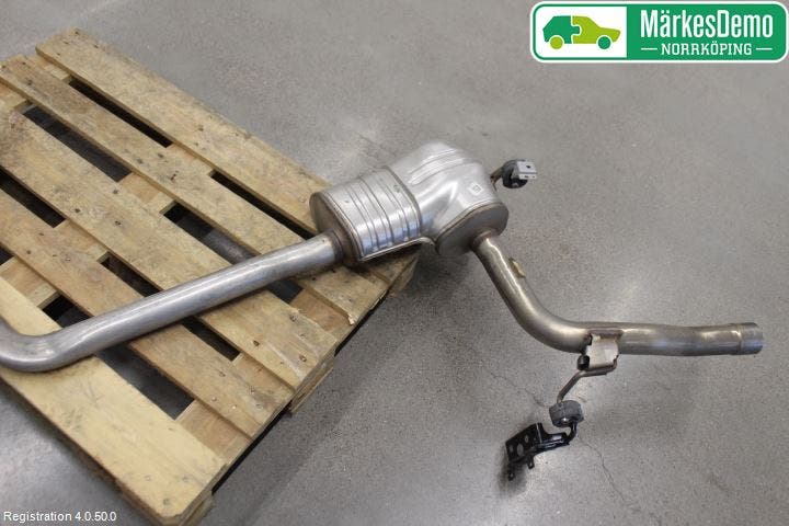 Audi A4/S4 B9 16-19 Avgas Halvsats