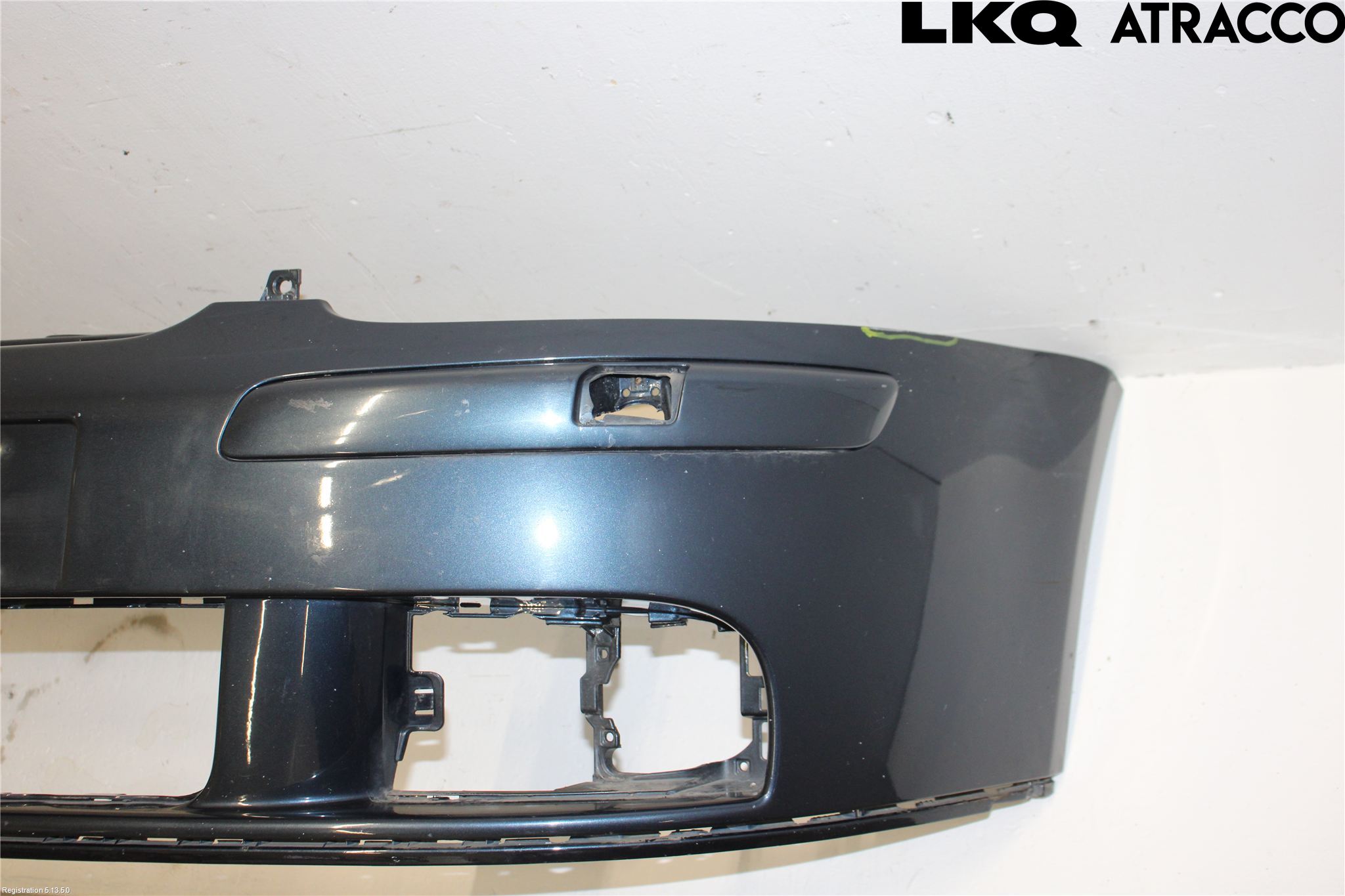 Volkswagen VW GOLF V 04-09 Stötfångarbeklädnad Fram