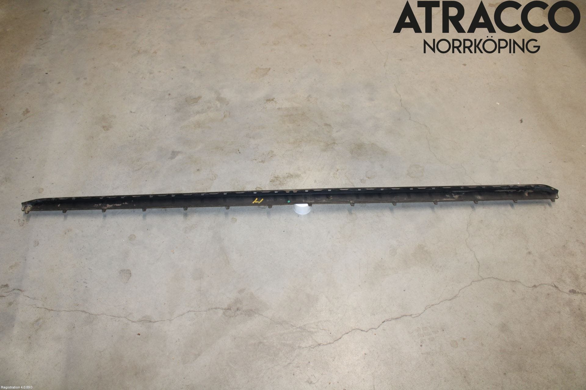 Volkswagen VW TOURAN 16- Sidokjol Hö