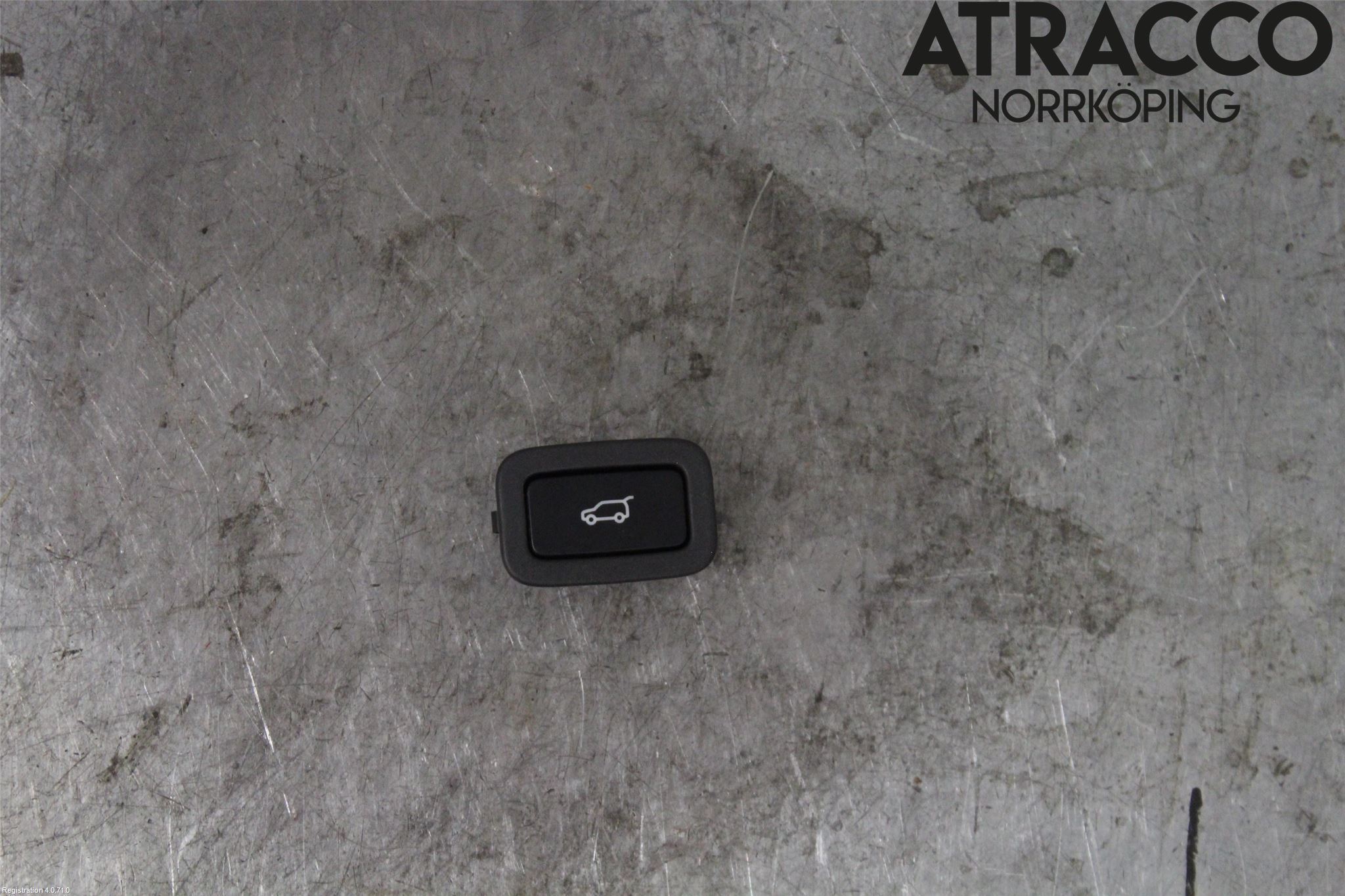 Jaguar F-PACE Strömställare Baklucka