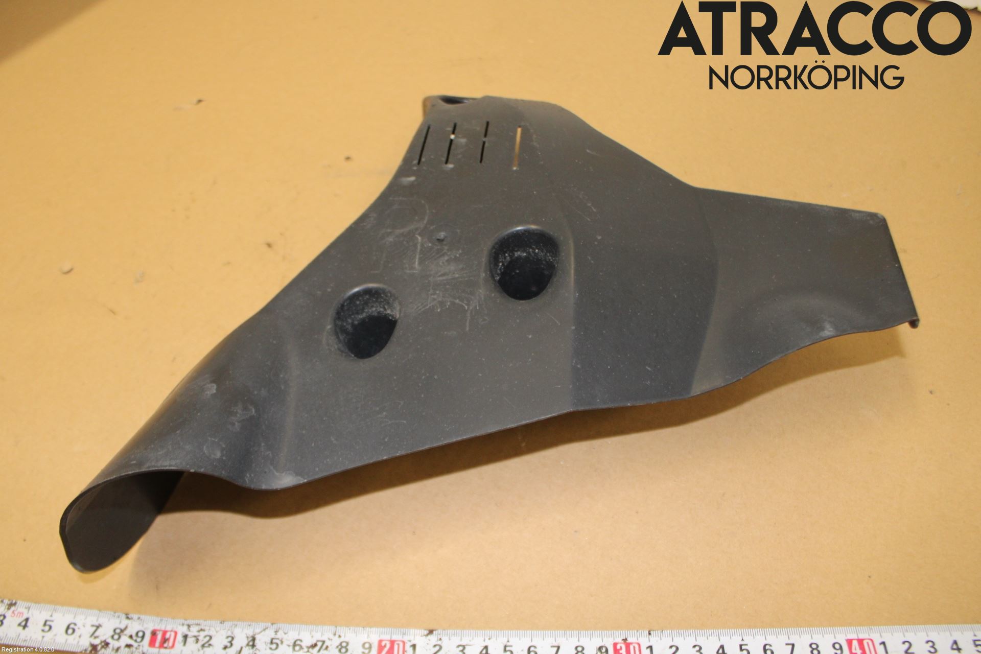 BMW X1 F48 15-22 Stänkskydd