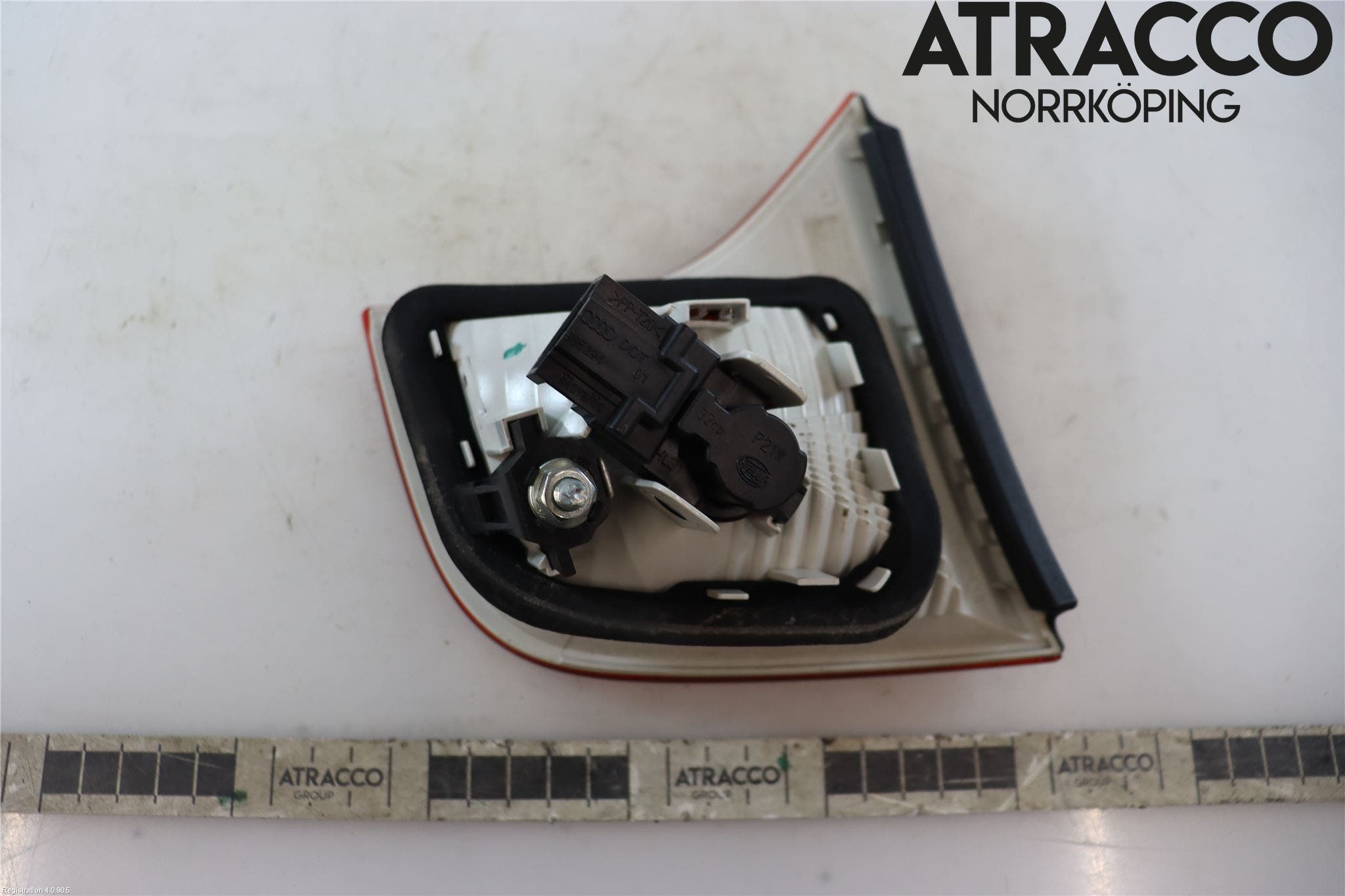 Audi A4/S4 05-07 Bakljus Lucka Hö