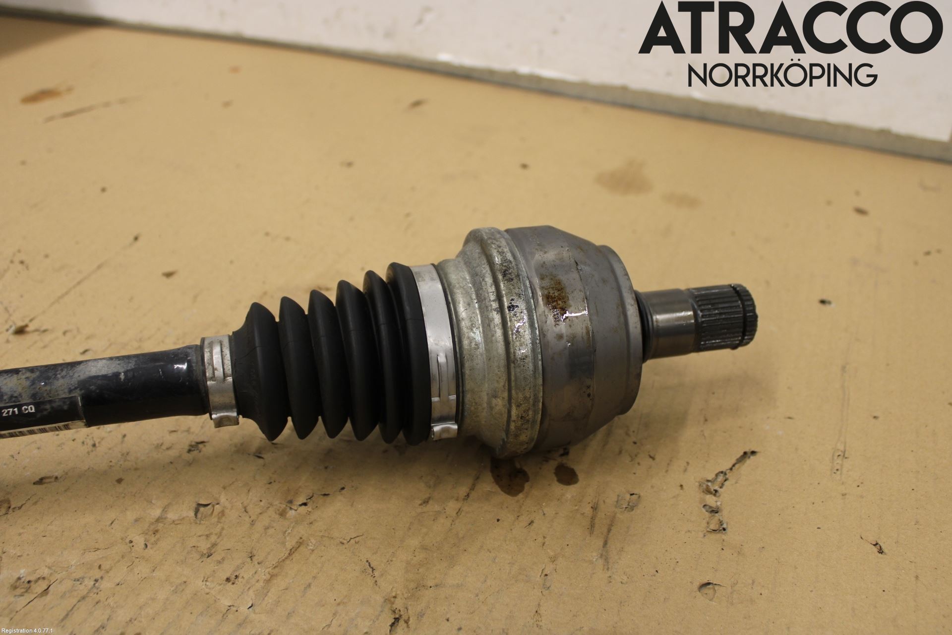Volkswagen VW T-ROC 18- Drivaxel Fram Vänster