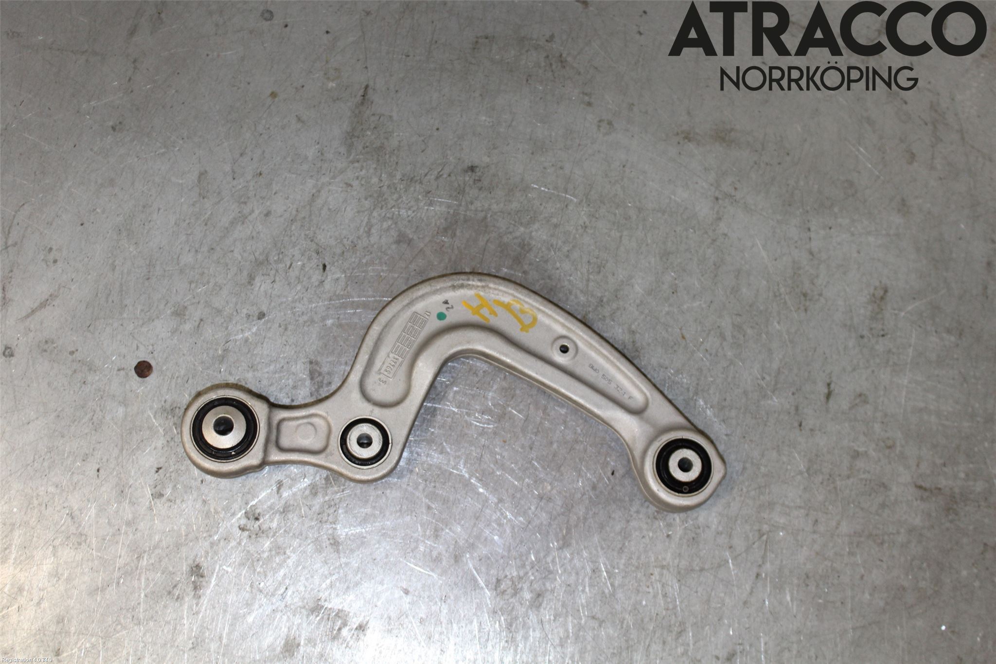Audi A4/S4 B9 20- Bärarm Bak Övre Höger