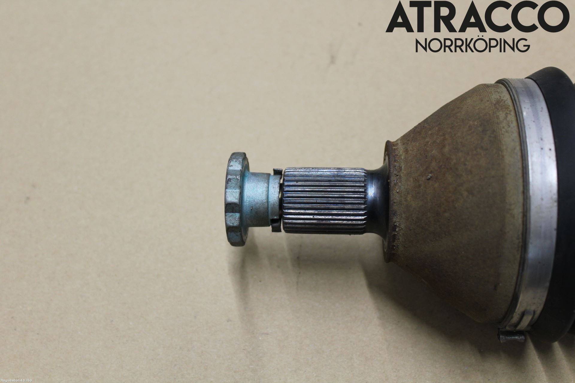 Skoda KAMIQ 20- Drivaxel Fram Vänster