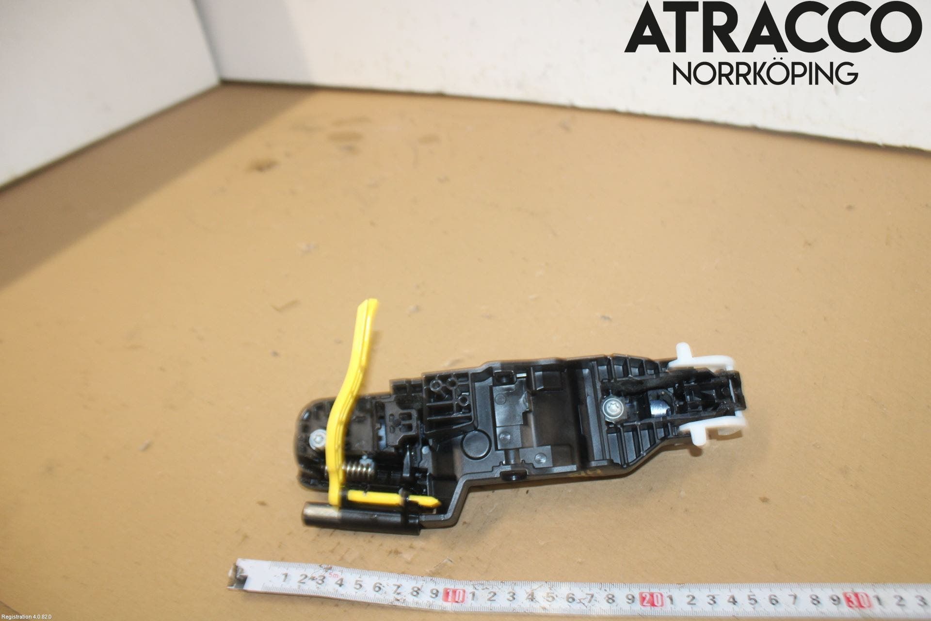 Toyota YARIS XP21 20- Dörrhandtag Yttre Hö