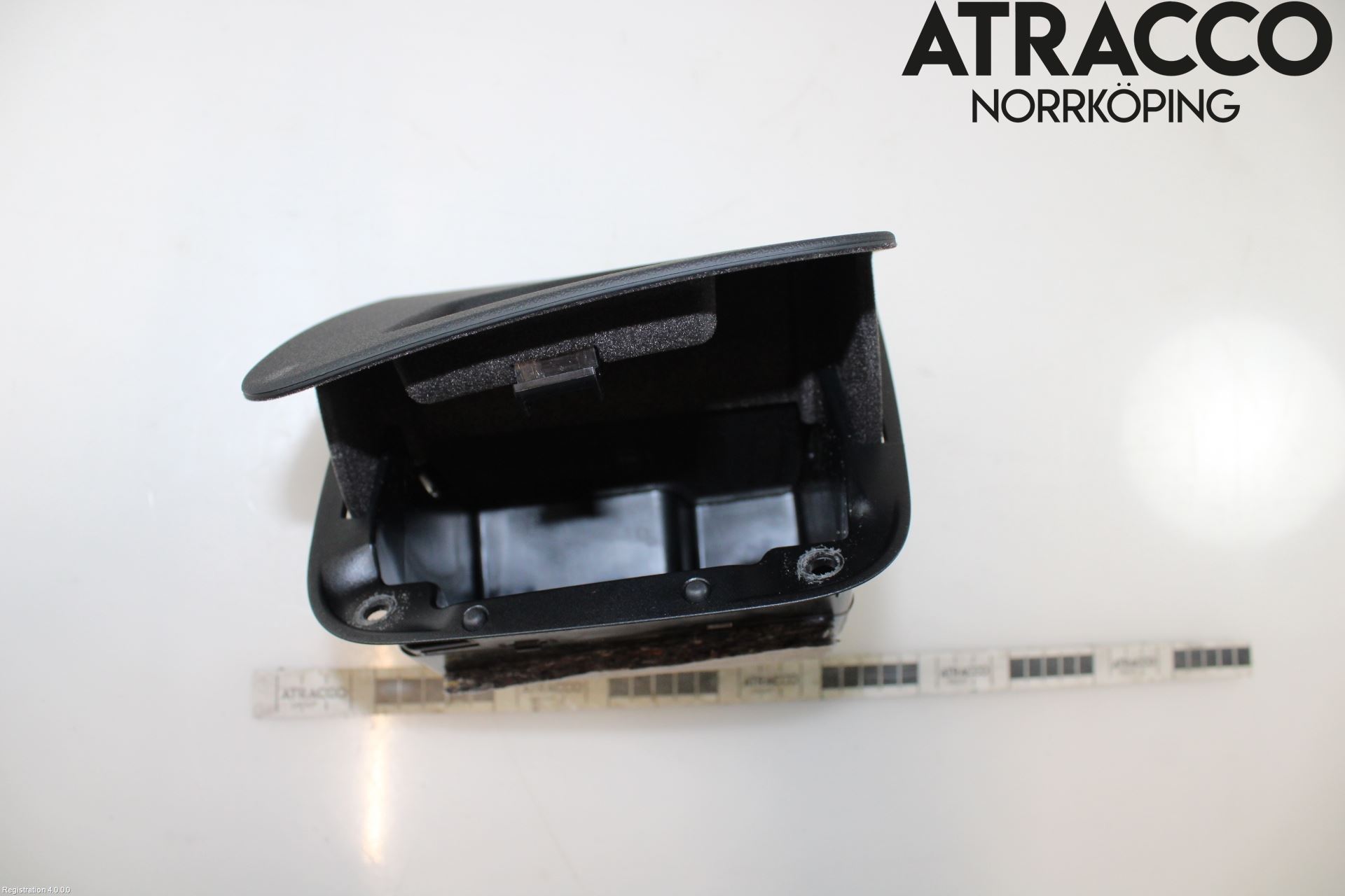 BMW 5 G30/G31/F90 17-23 Instrumentbräda Förvaringsfack