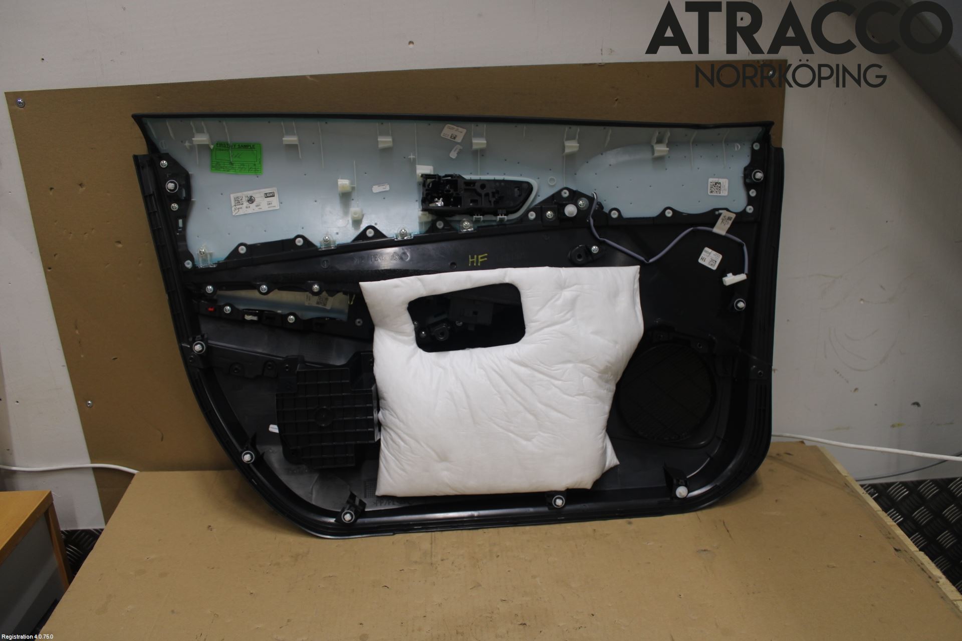 Toyota COROLLA 19- Dörrklädsel Hö