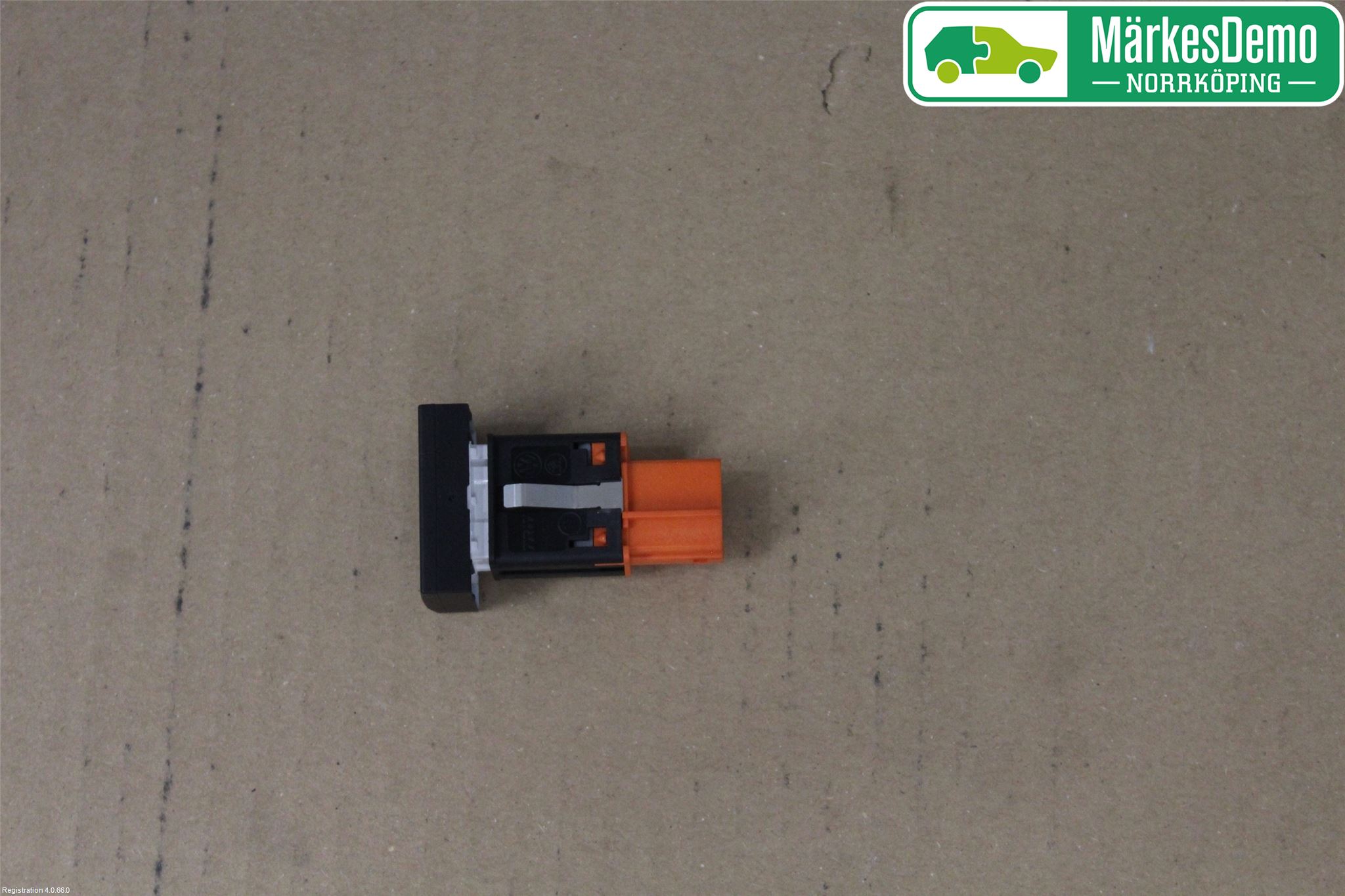 Volkswagen VW POLO 10-17 Strömställare Elruta