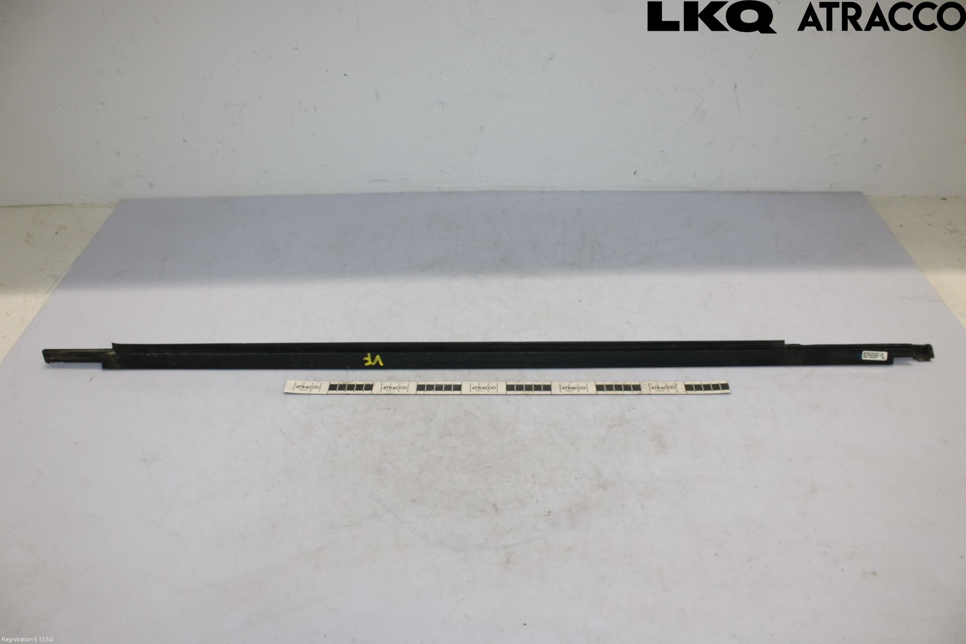 Volkswagen VW TIGUAN 07-16 Dörr Dekorlist Fram Vä