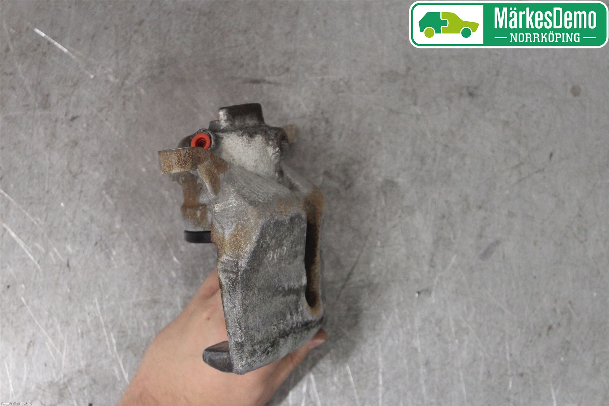 Skoda KAROQ 18- Bromsok Fram Vänster