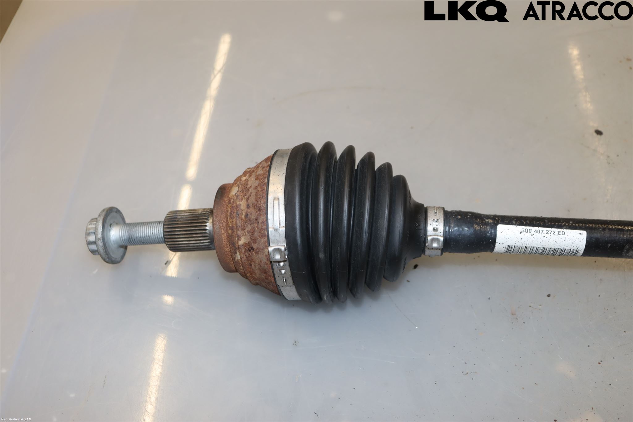 Volkswagen VW GOLF / E-GOLF VIII 20- Drivaxel Fram Höger