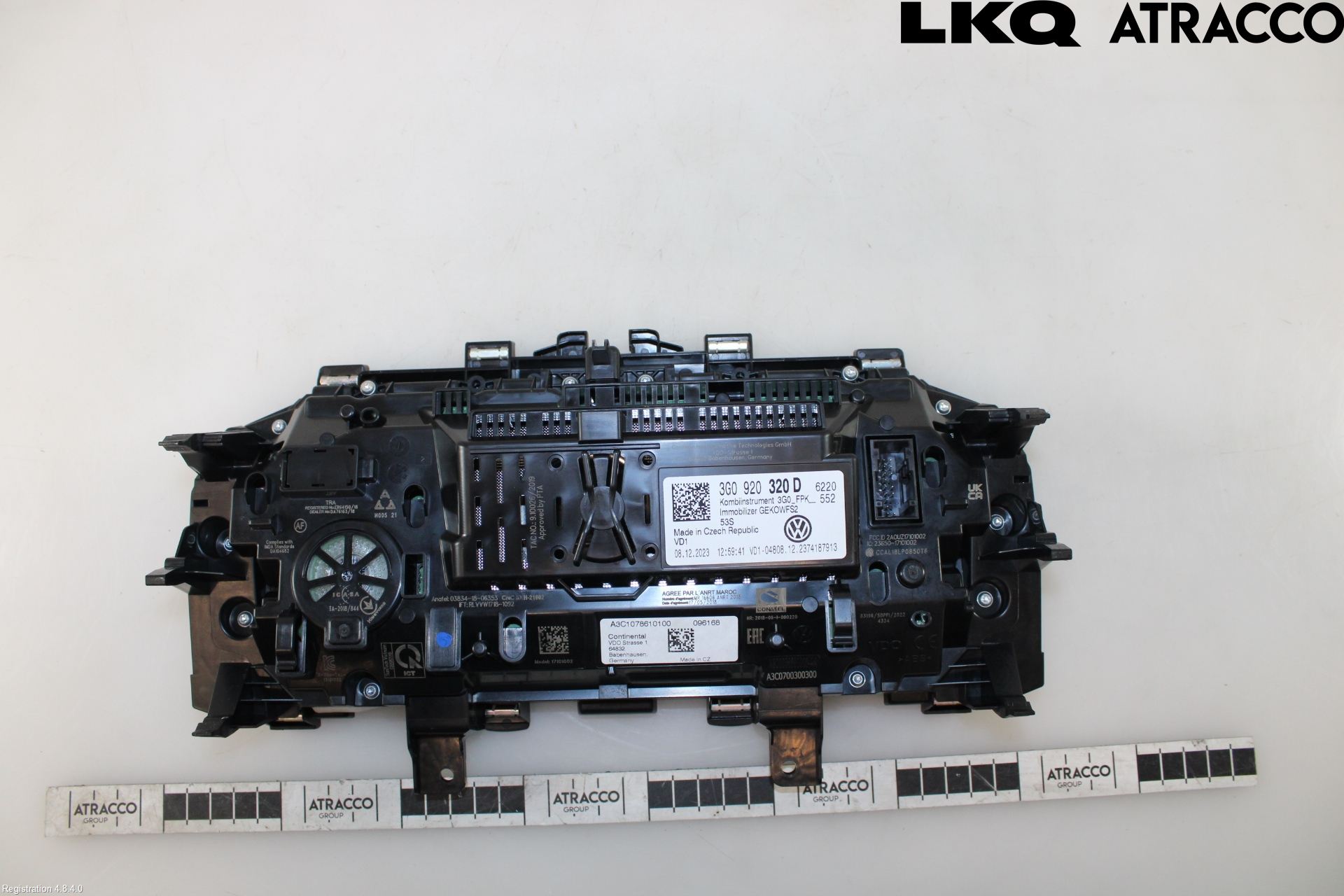 Volkswagen VW PASSAT 20-24 Instrument Komb