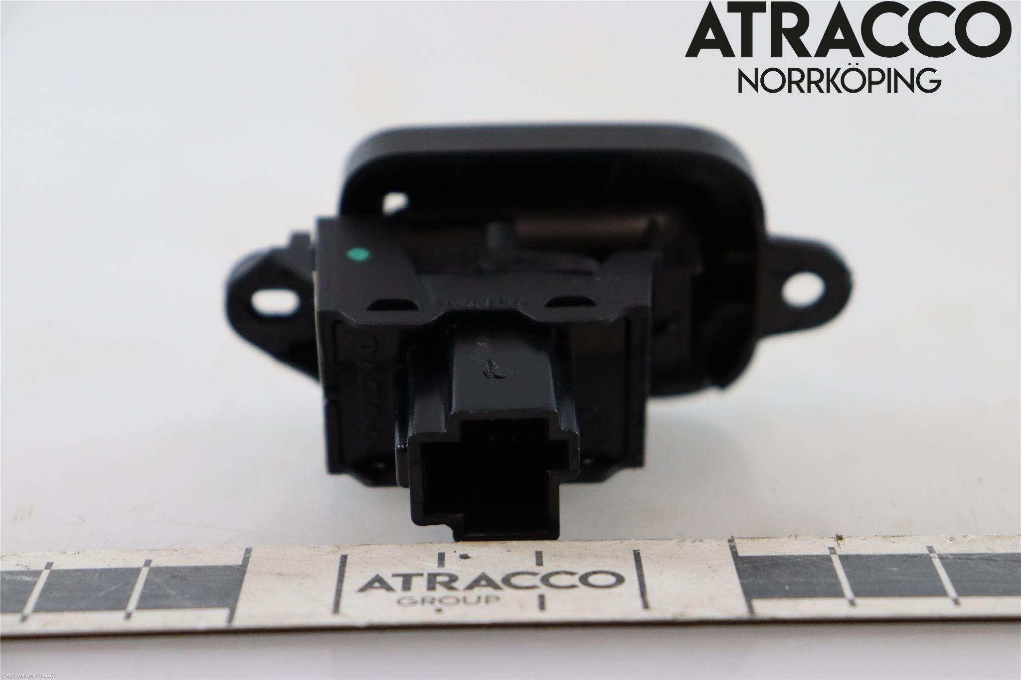 Volvo V50 08-12 Strömställare Elhiss