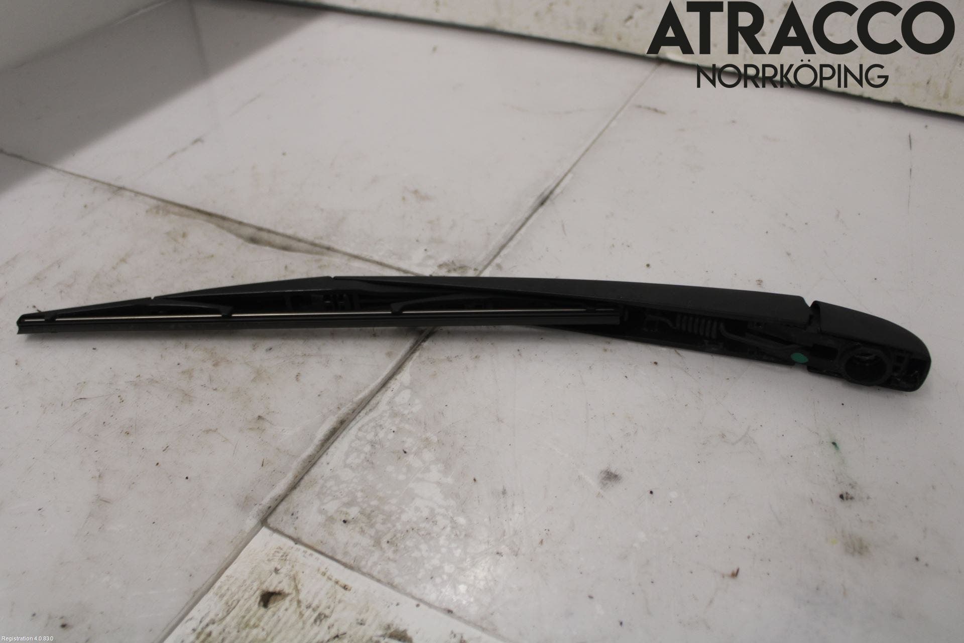 Toyota C-HR 16-23 Torkararm-Bakruta