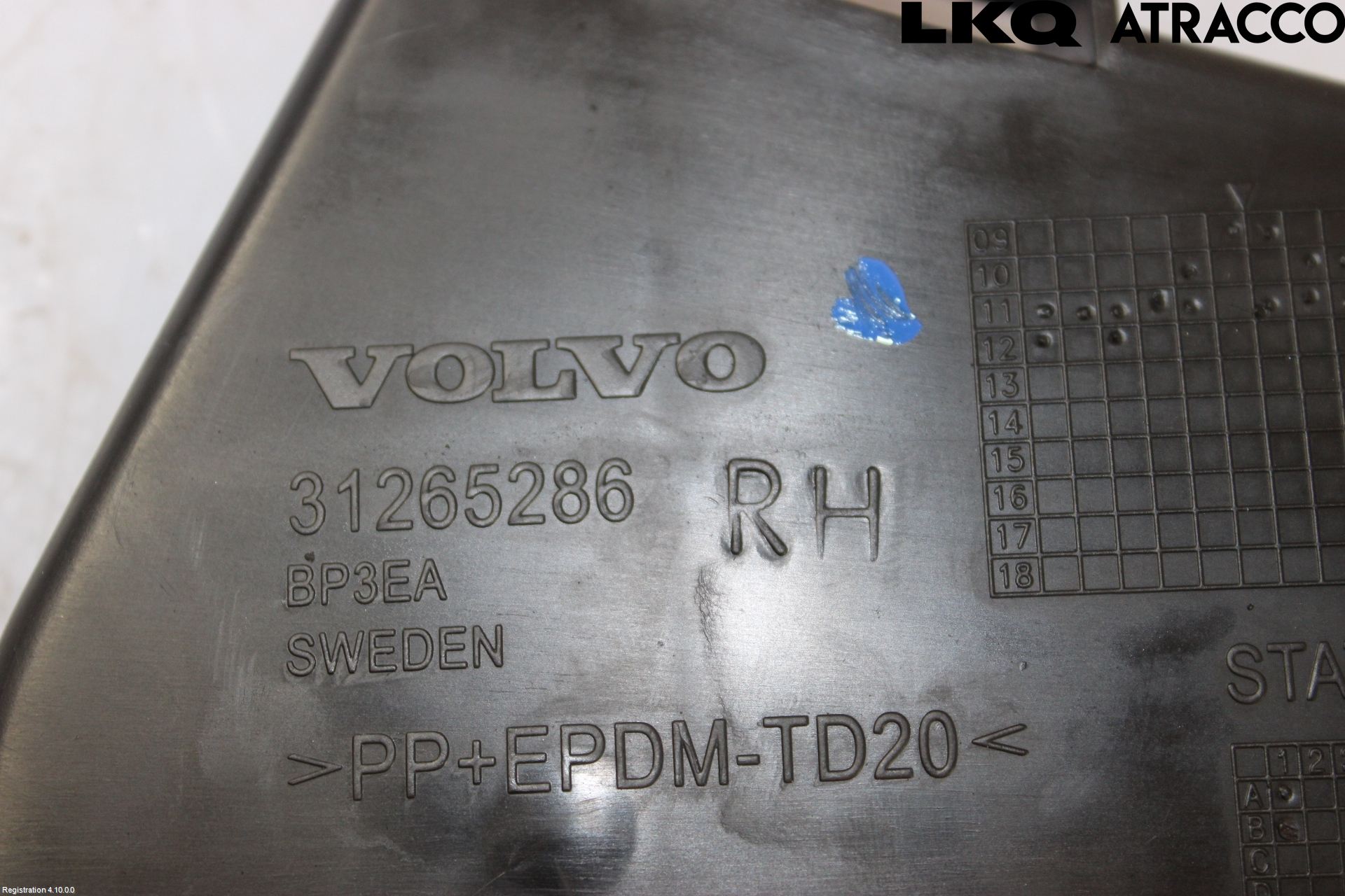 Volvo V60 11-13 Stötfångarfäste Bak Hö