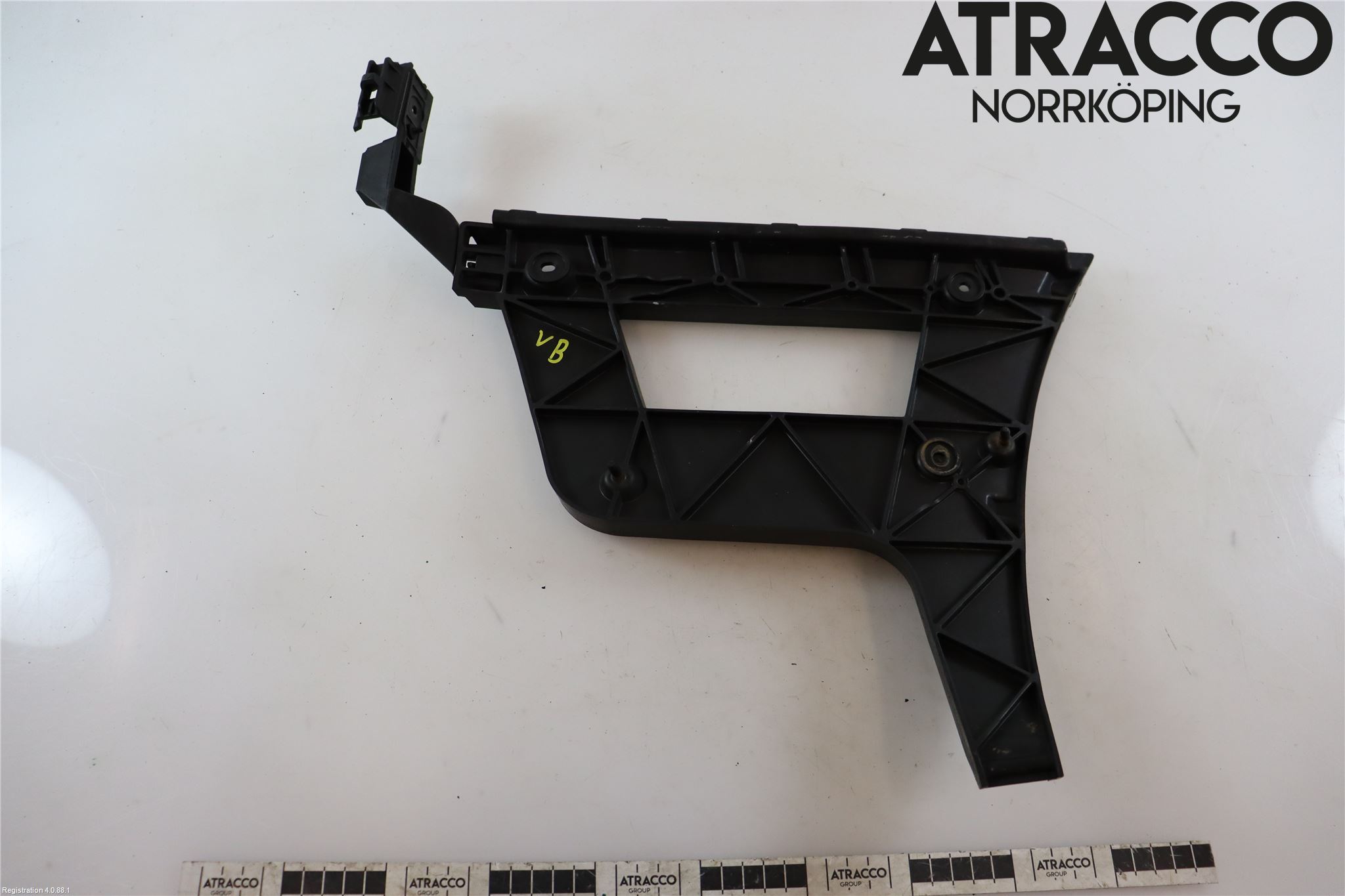 Audi A4/S4 08-11 Stötfångarfäste Bak Vä