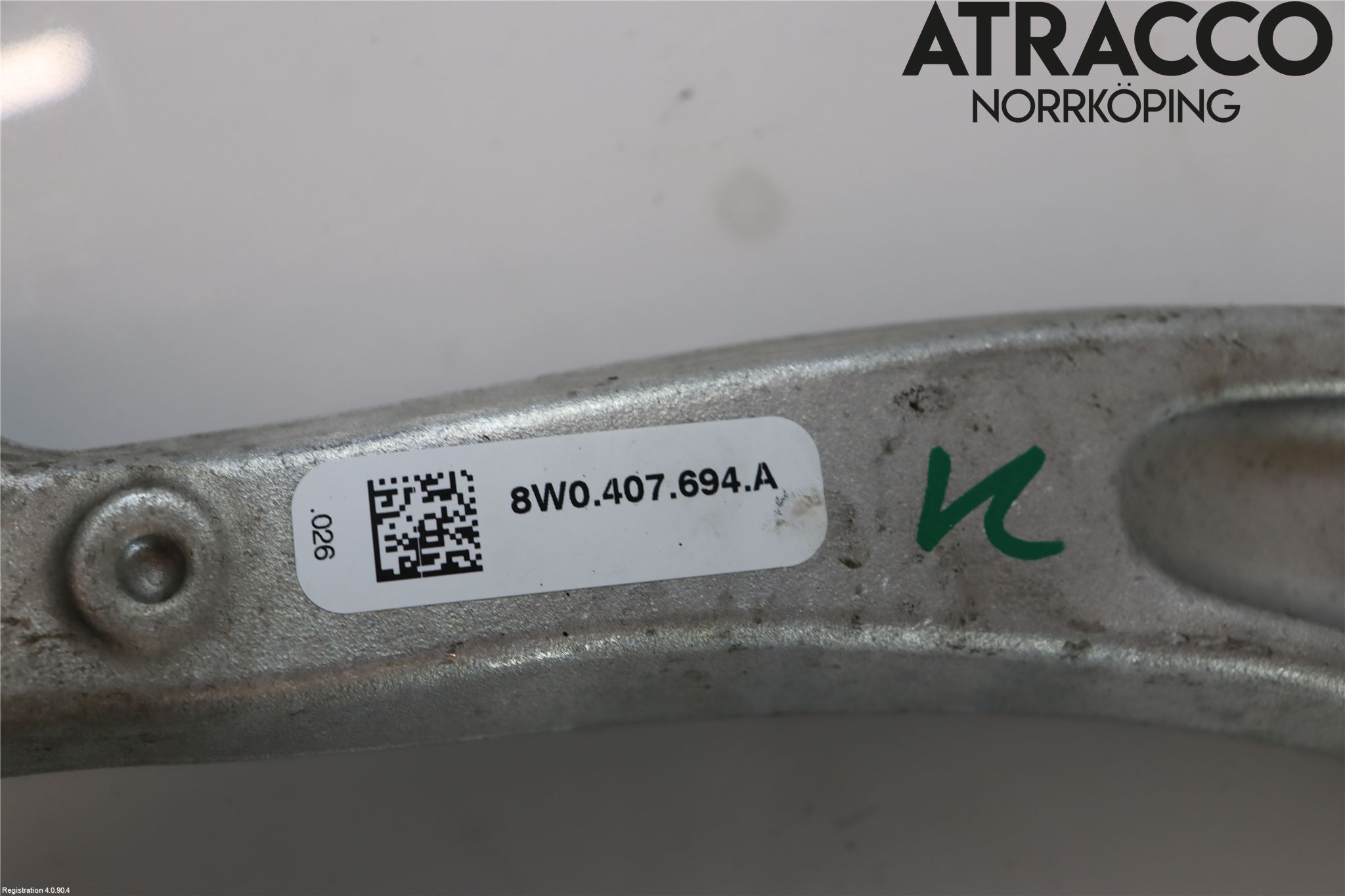 Audi A4/S4 B9 20- Bärarm Fram Undre Hö