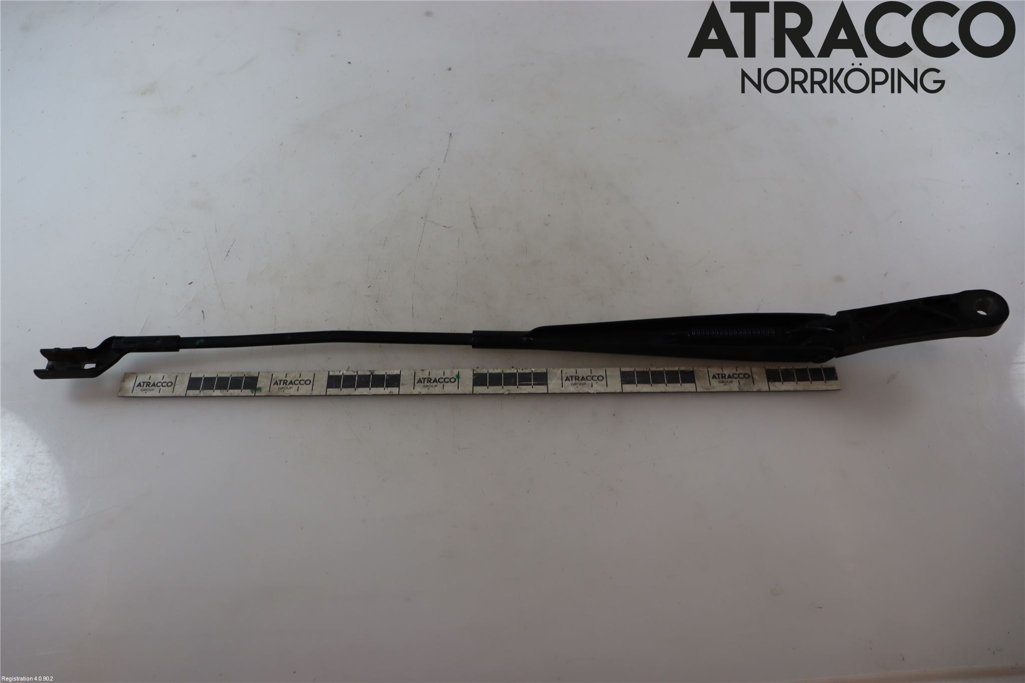 Volkswagen VW PASSAT 11-14 Torkararm Armar Vindruta
