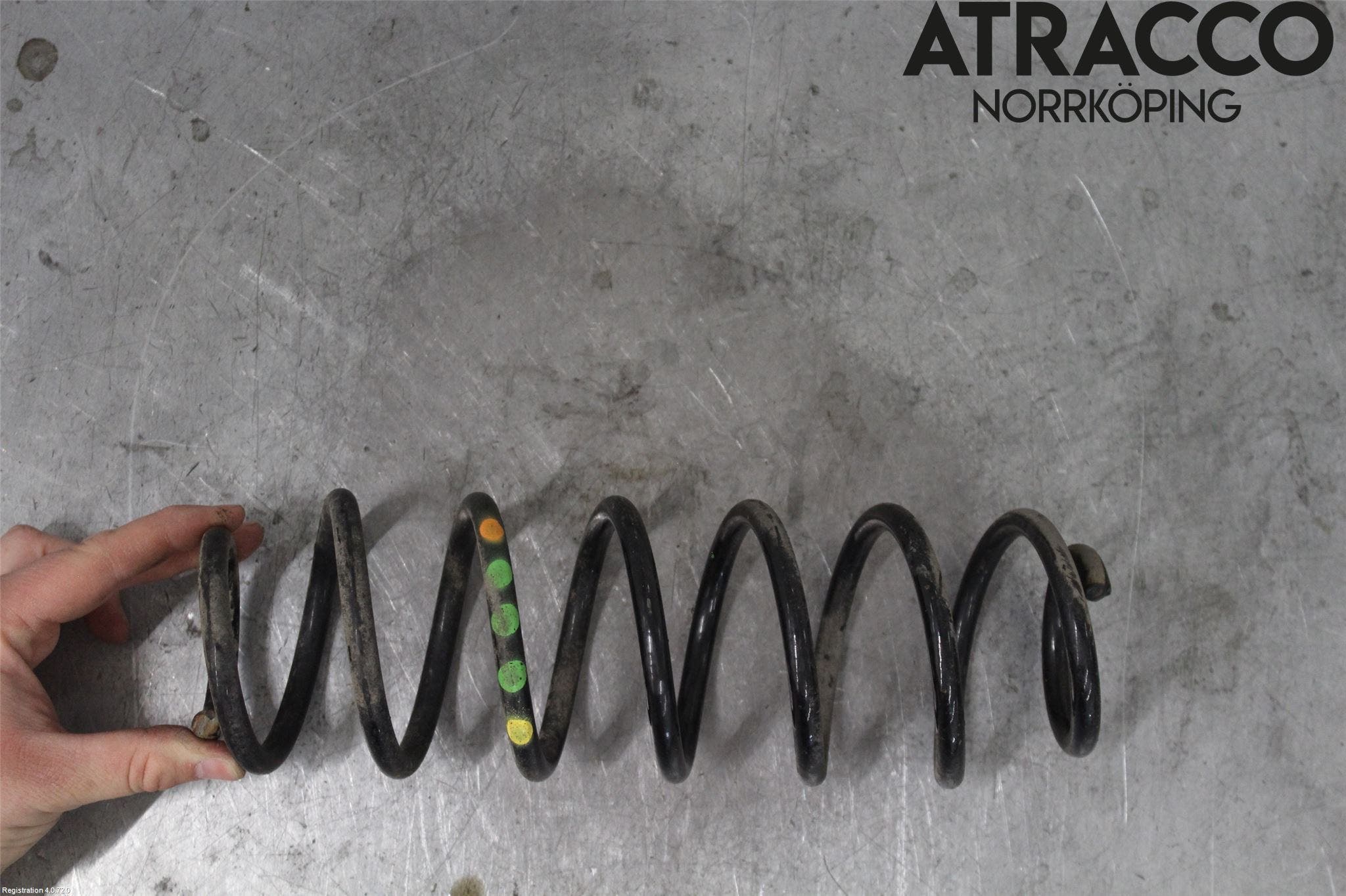 Volkswagen VW POLO 10-17 Fjäder Bak