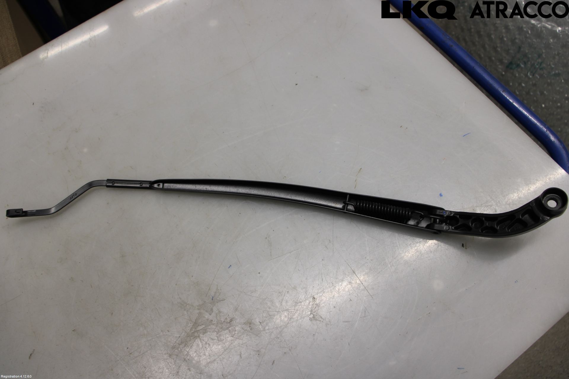 Toyota RAV4 19- Torkararm Armar Vindruta