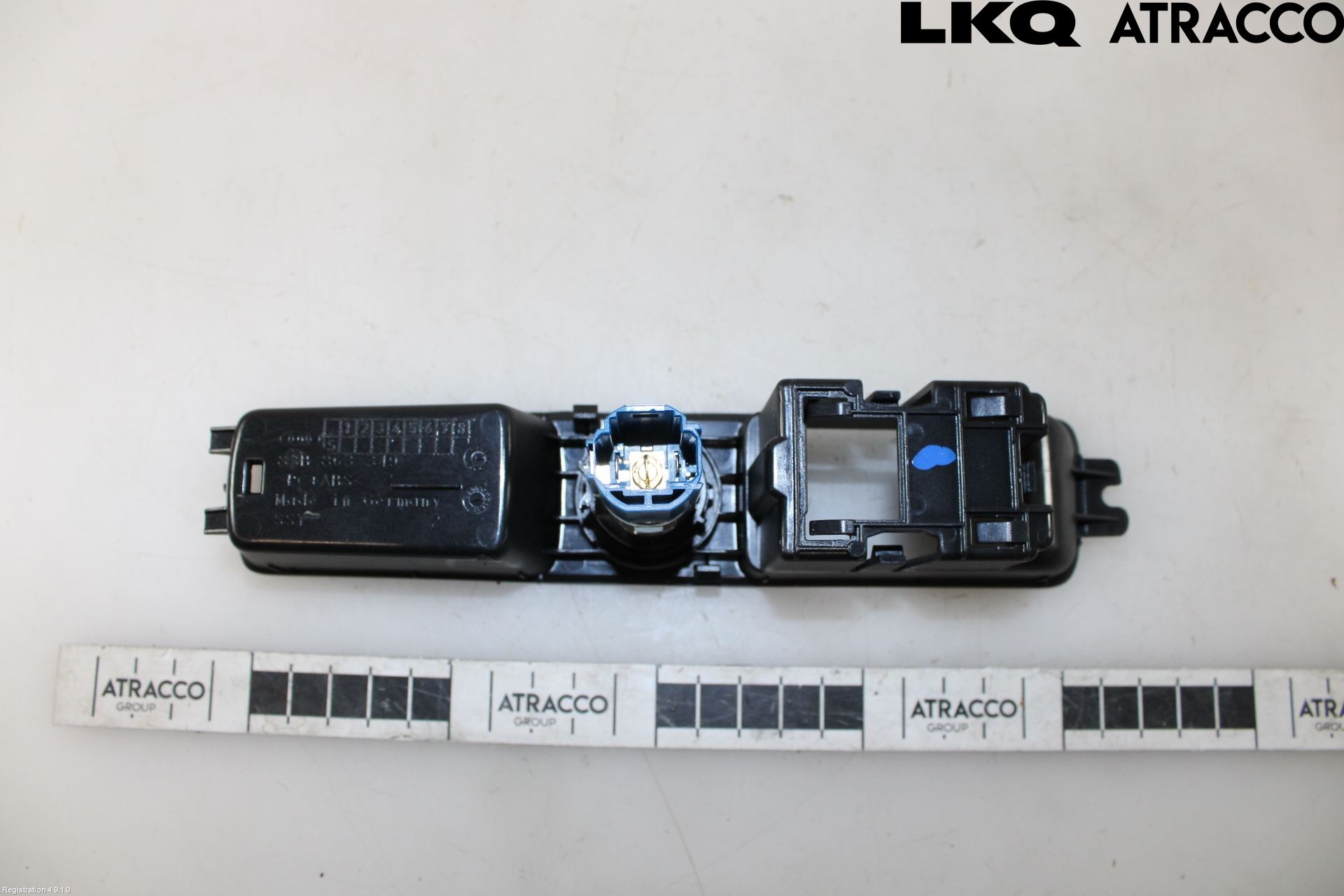 Audi Q3 F3 19- Instrumentbräda Förvaringsfack