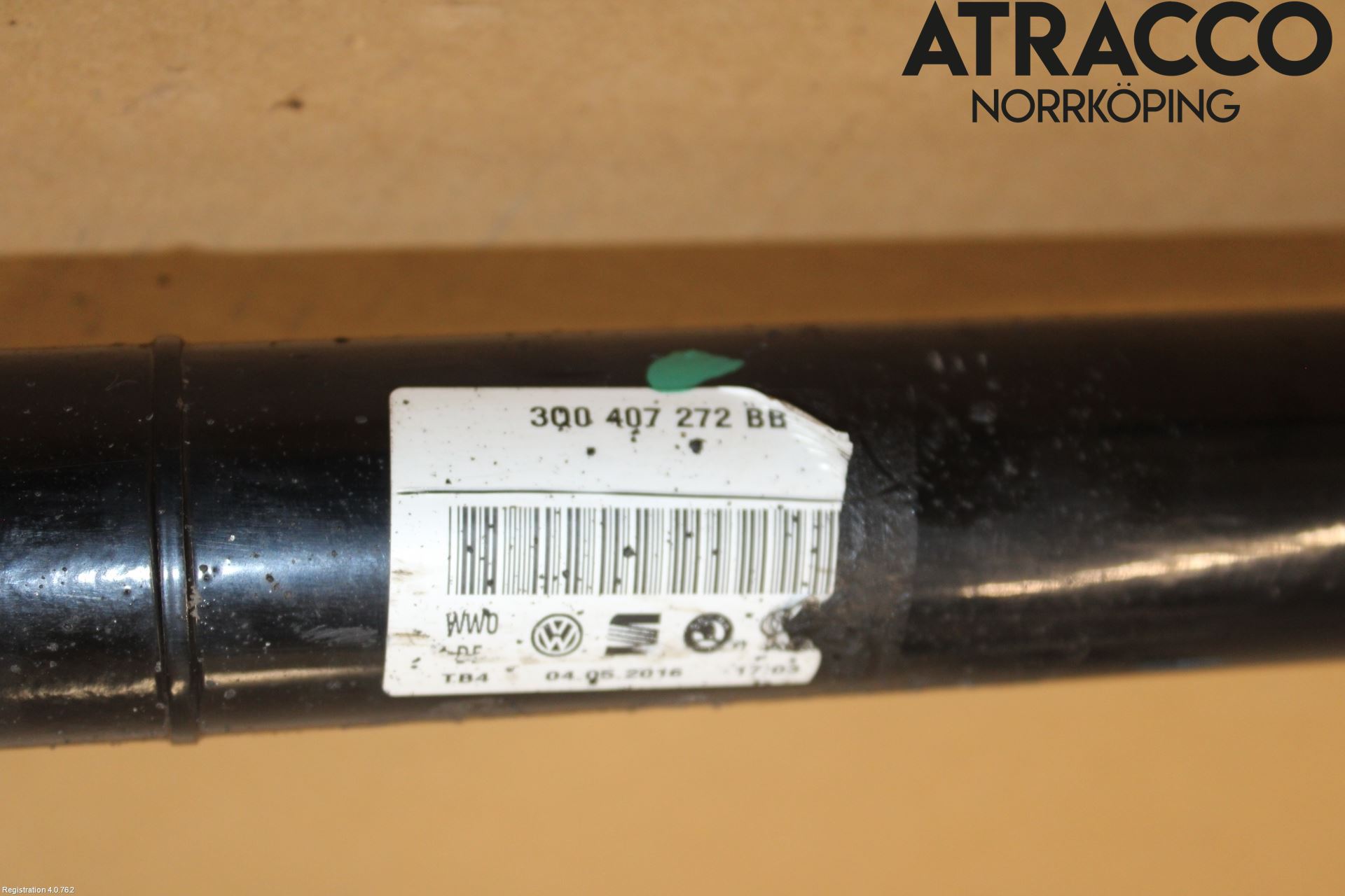 Volkswagen VW PASSAT 15-19 Drivaxel Fram Höger
