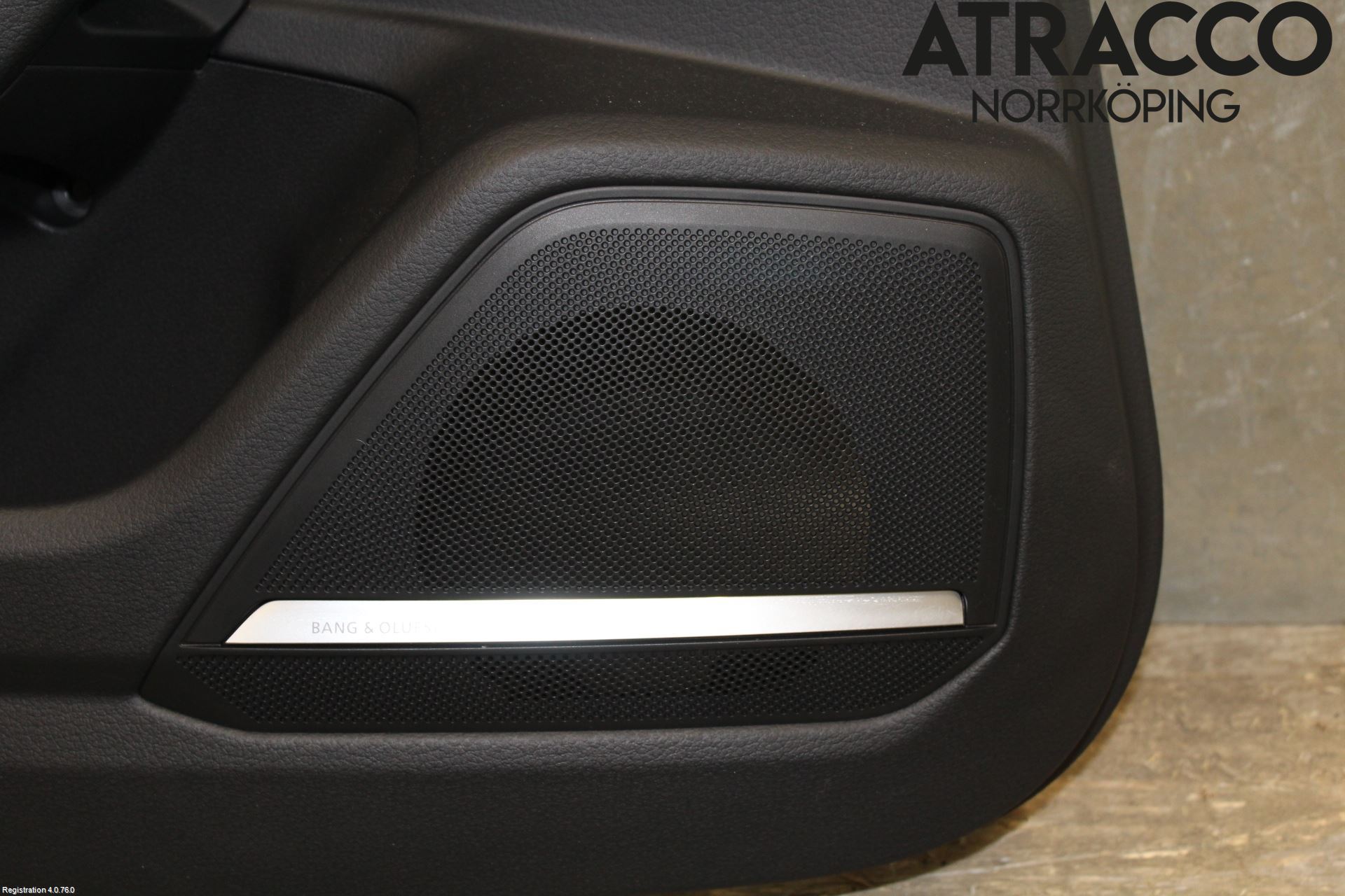 Audi A6 F2/C8 19- Dörrklädsel Vä