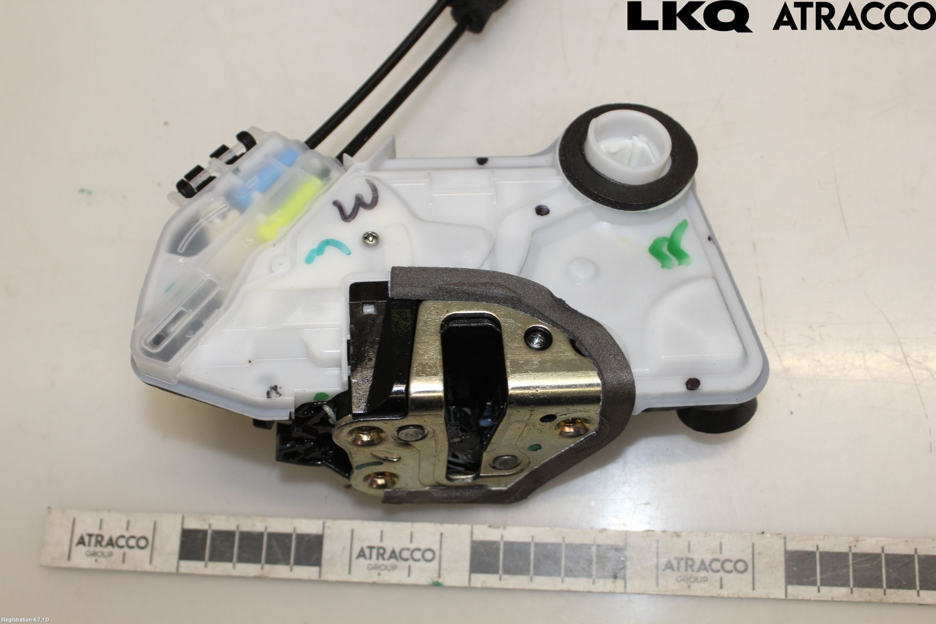 Toyota COROLLA 19- Låskista-Dörrlås