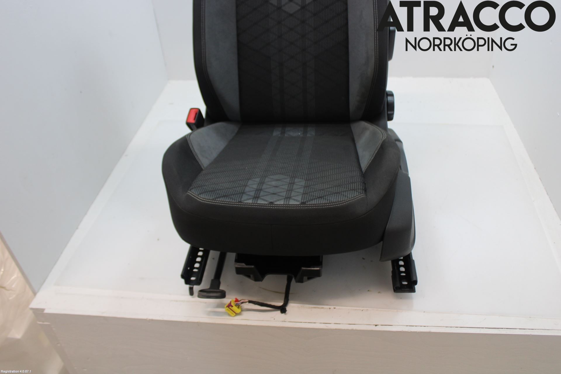 Volkswagen VW TAIGO 22- Inredning Stol Fram Vä