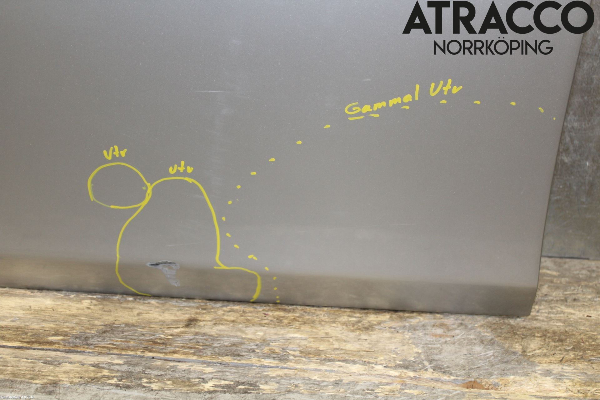 BMW 5 E60/61 Sed/Tou 02-10 Dörr Fram Vänster