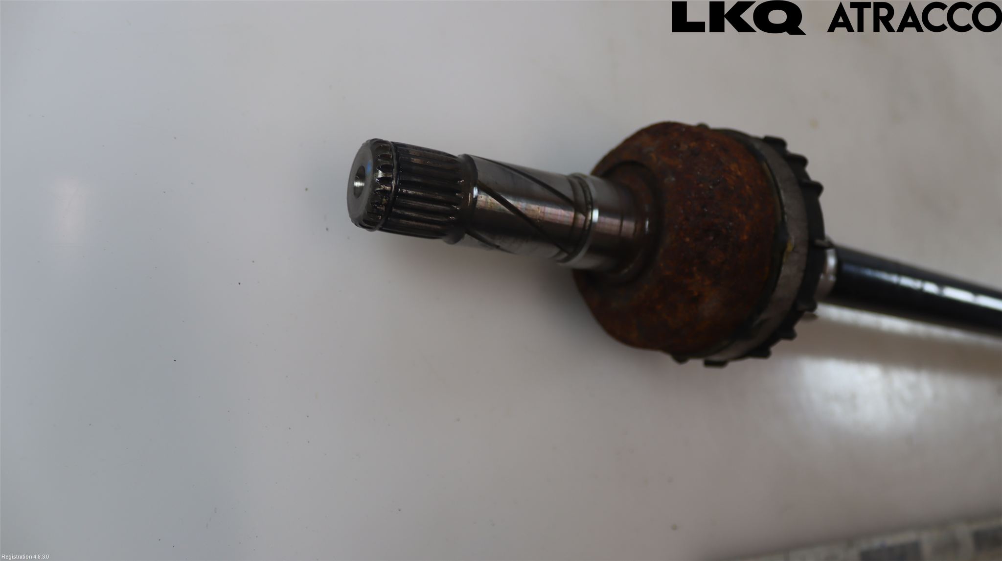 Volvo XC40/RECHARGE 18- Drivaxel Bak Vänster