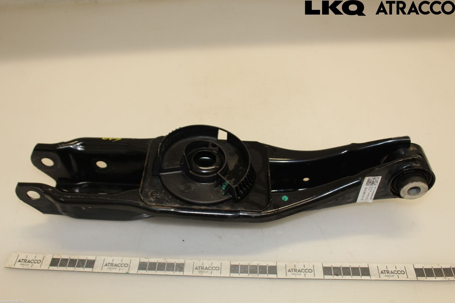 Audi Q4 E-TRON FZ 22- Bärarm Bak Höger