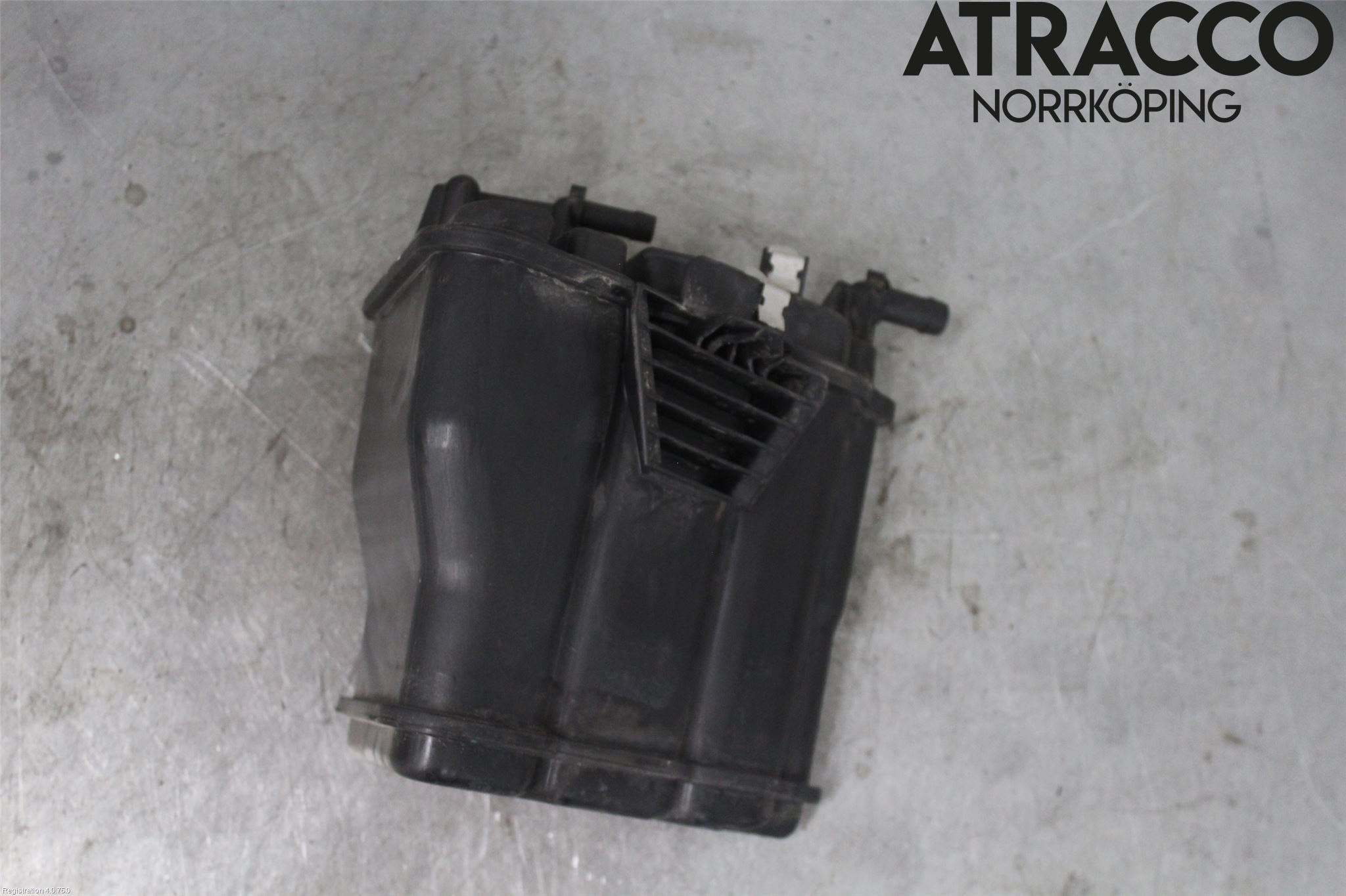 Audi R8 Bränsle Kolkanister