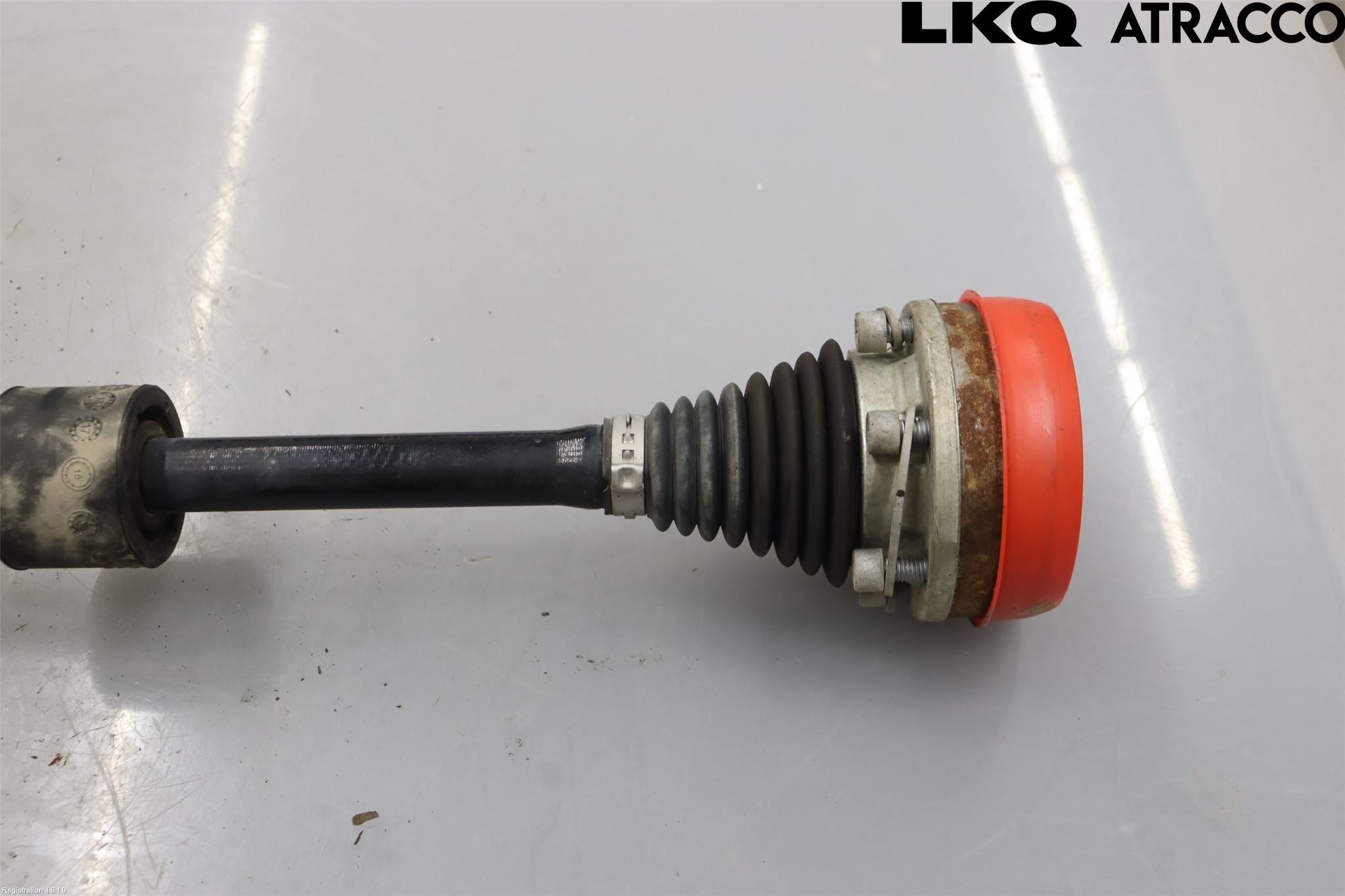 Volkswagen VW GOLF / E-GOLF VIII 20- Drivaxel Fram Höger