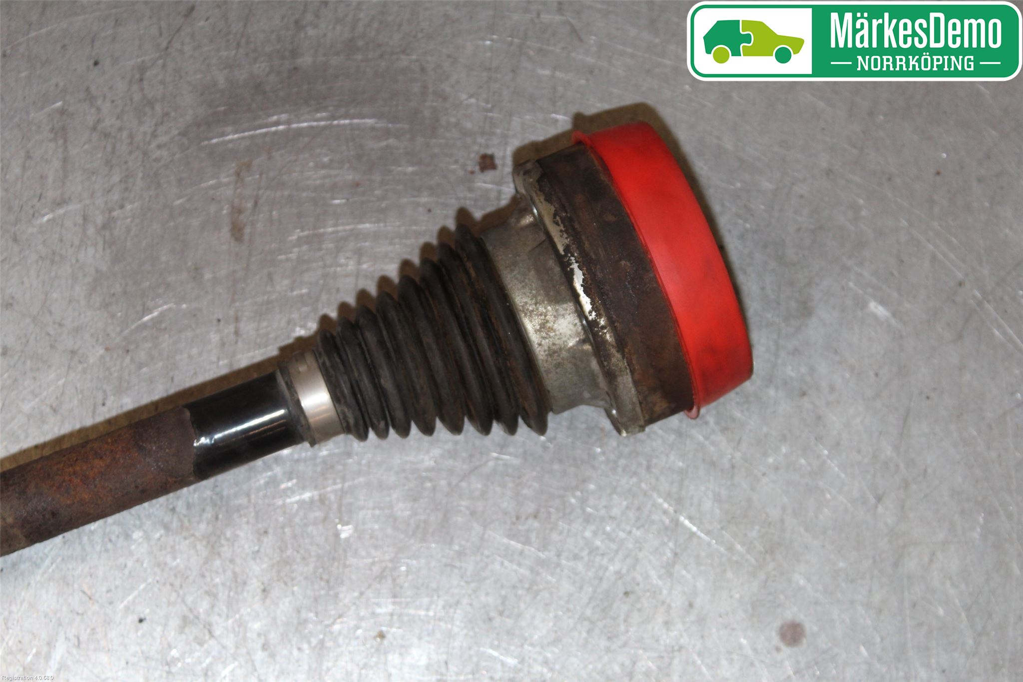 Volkswagen VW GOLF VI 09-13 Drivaxel Fram Vänster