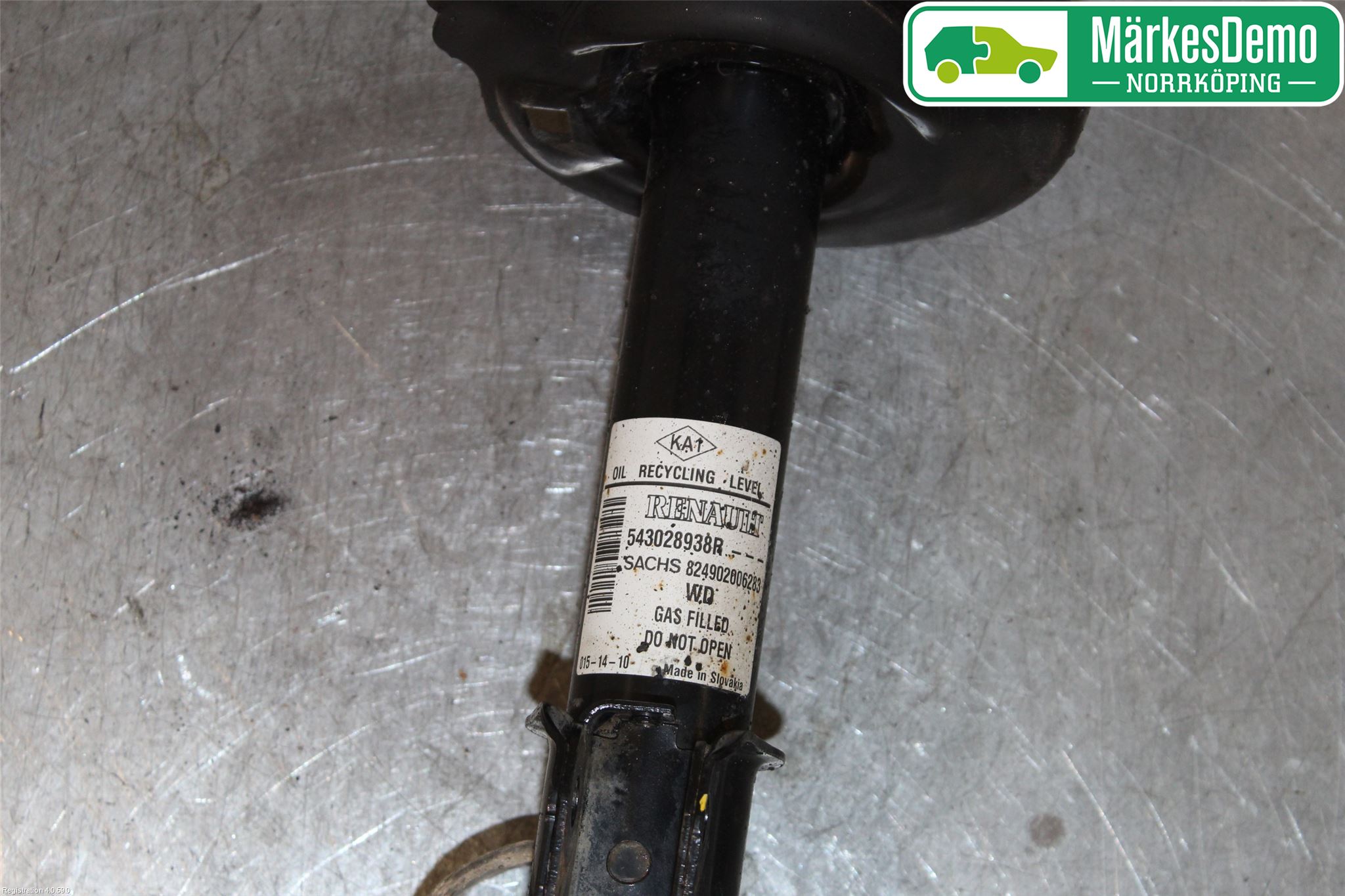 Dacia DOKKER 13- Fjäderben Fram Vänster