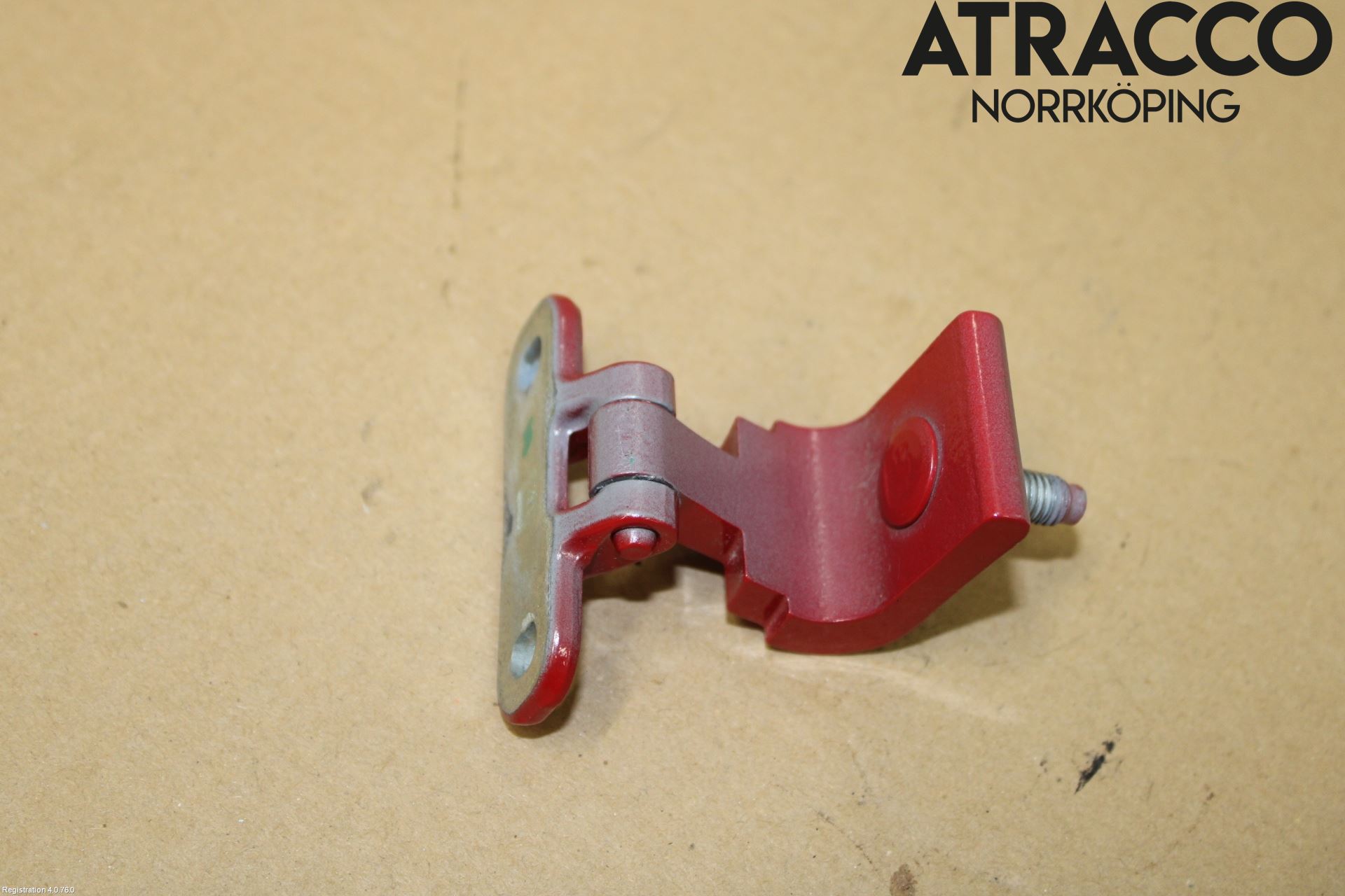 Seat LEON 20- Bakluckegångjärn Hö