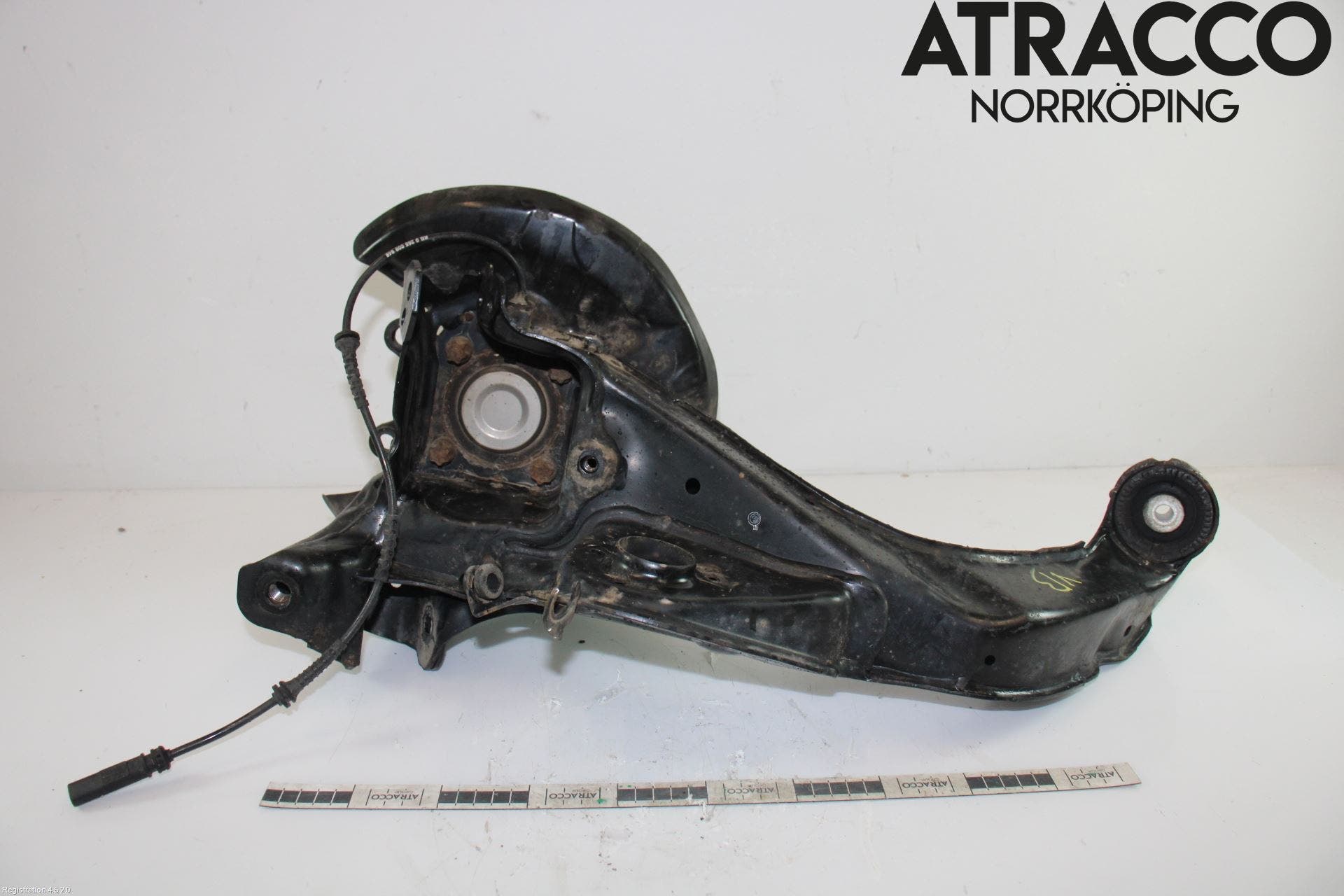 BMW 2 F46 GRAN TOURER 15-22 Hjullagerhus-Spindel Vä B