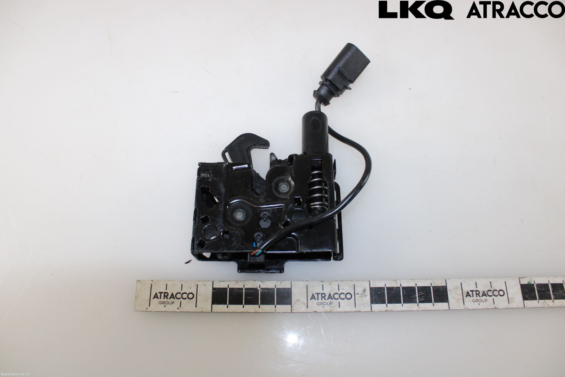 Seat LEON 20- Huvlås