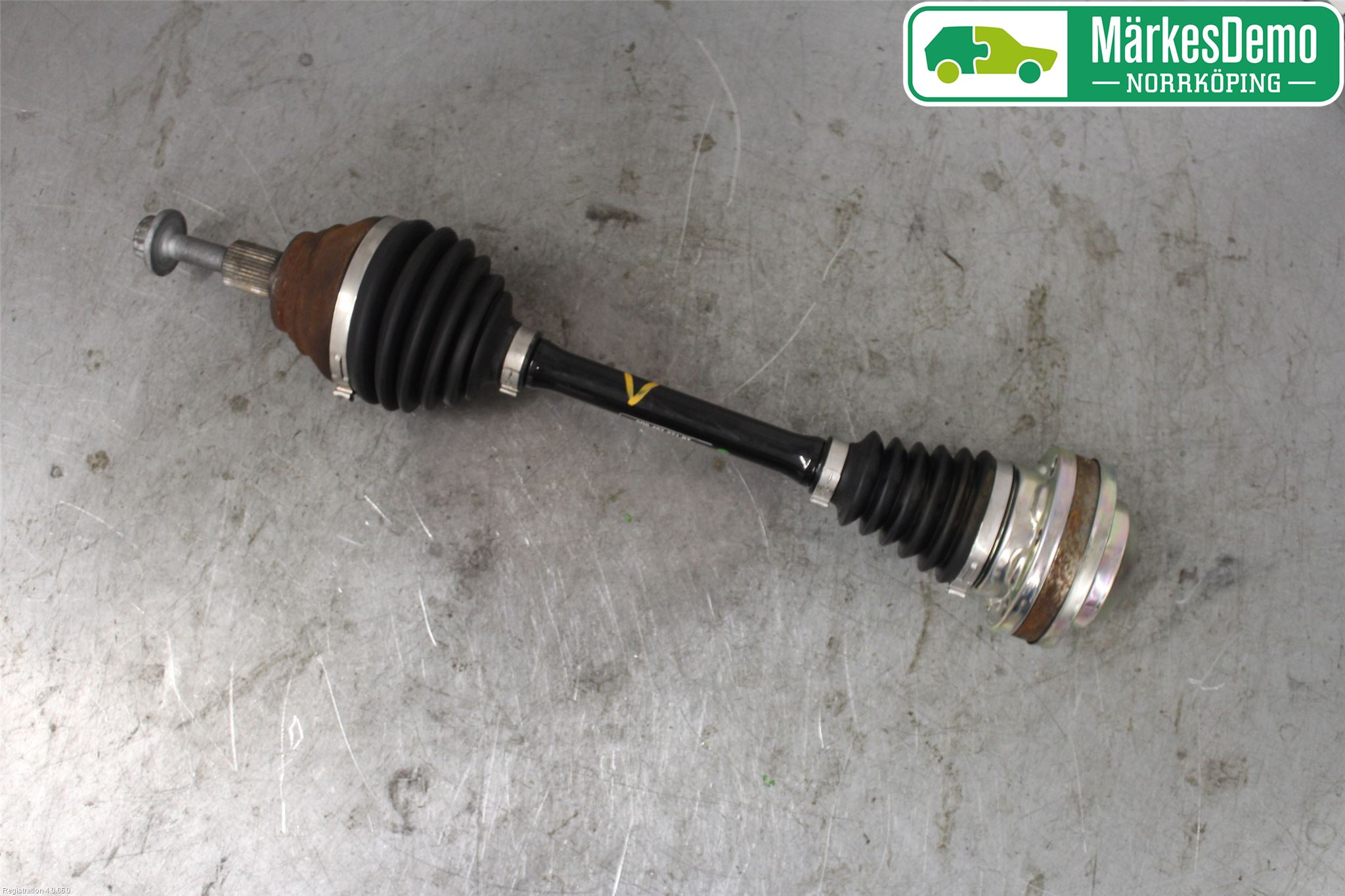 Audi A3/S3 8V 13-20 Drivaxel Fram Vänster