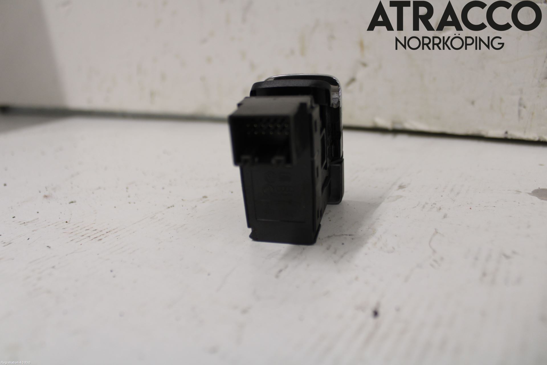 Seat ATECA 16->> Strömställare Parkeringsbroms