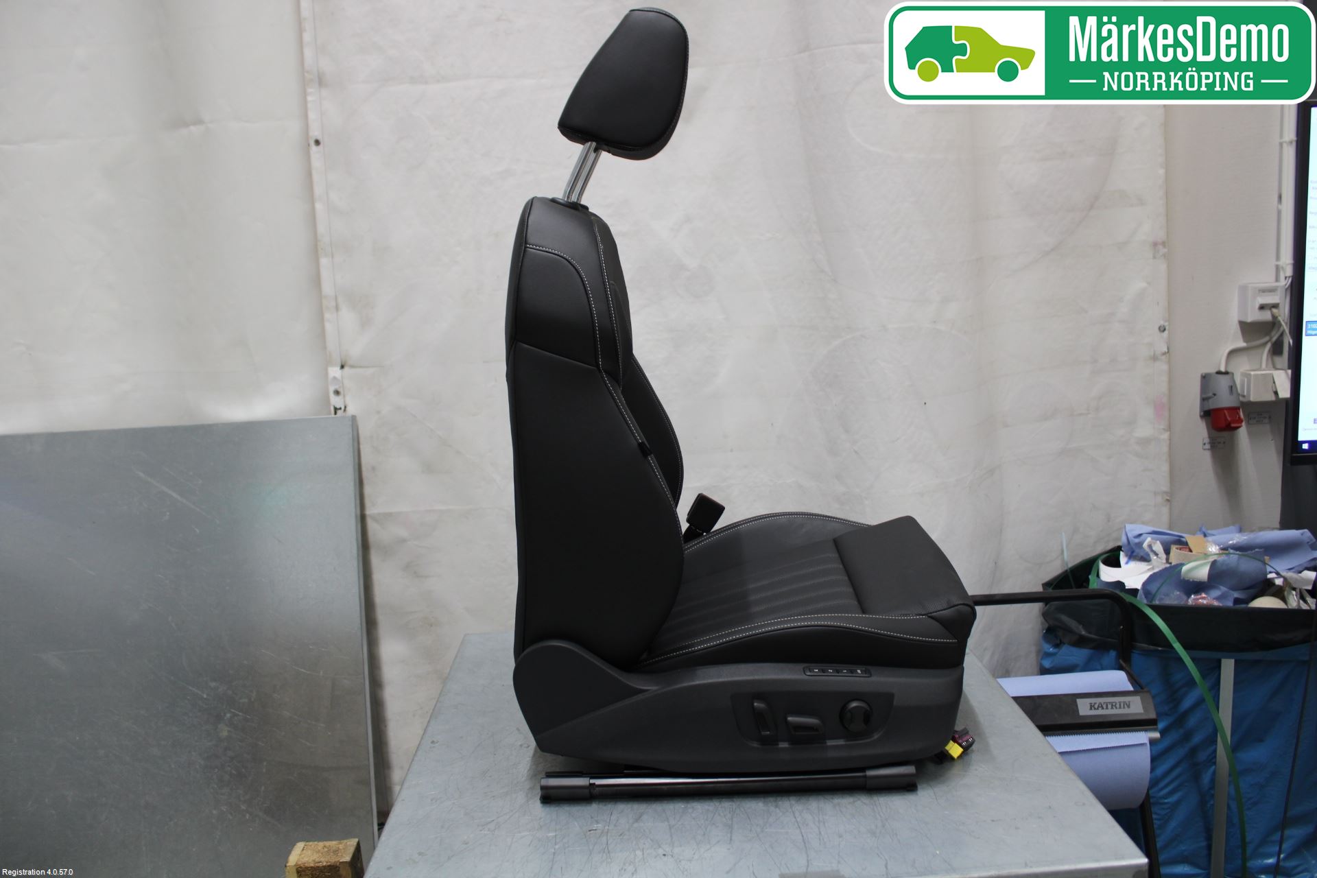 Skoda SUPERB 16-24 Inredning Stol Fram Hö
