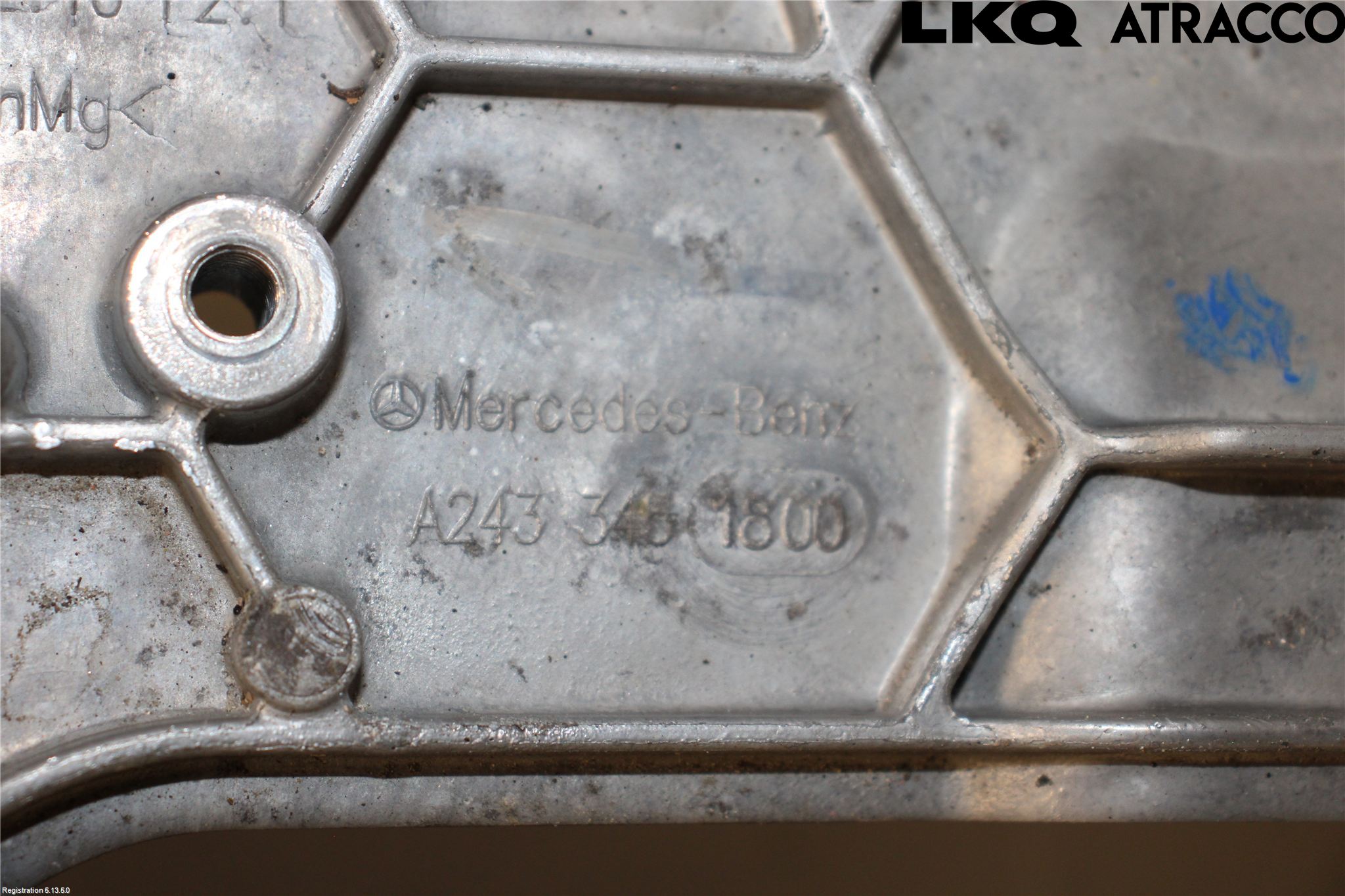 Mercedes-Benz MB EQA (H243) 21- Motorfäste