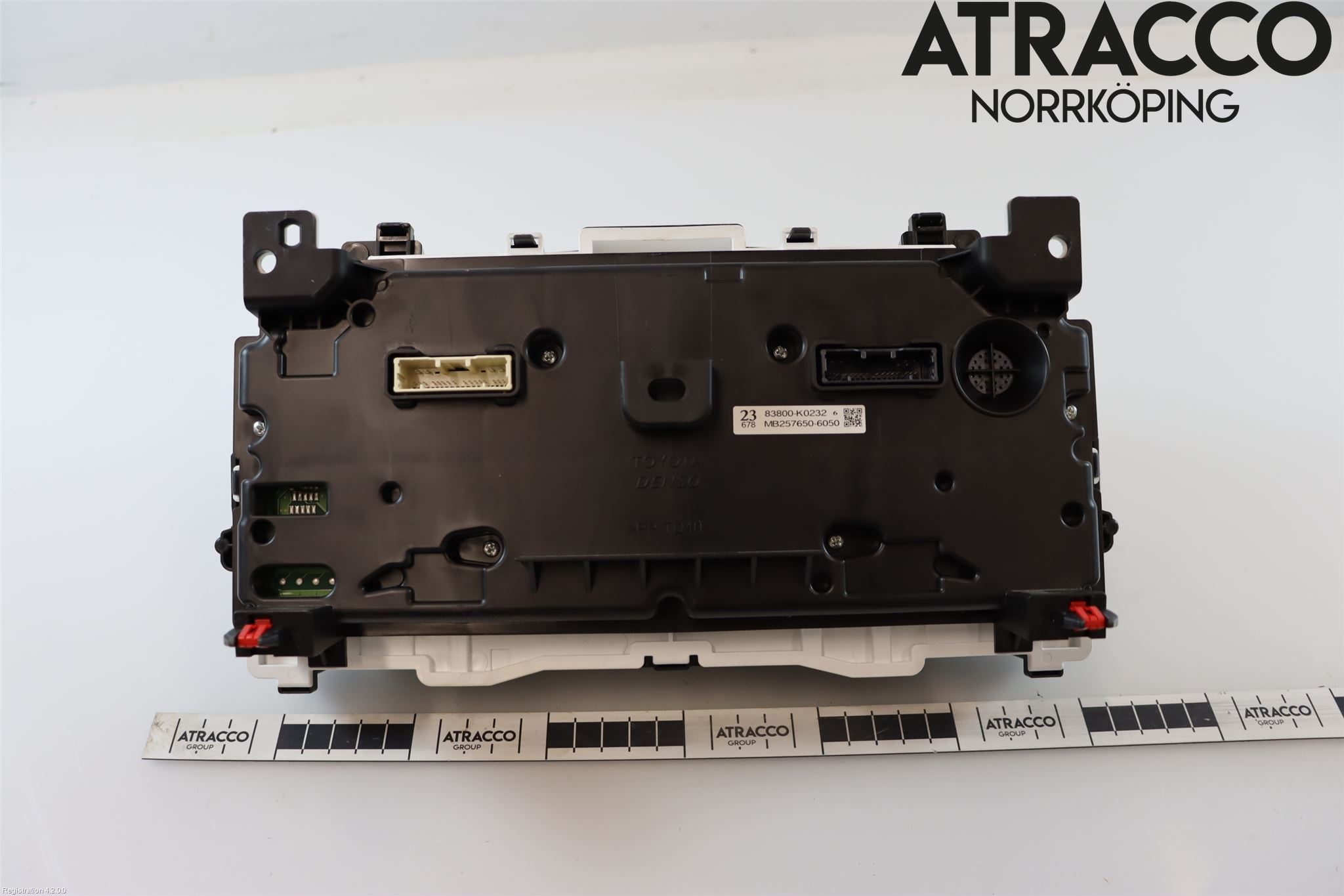 Toyota YARIS XP21 20- Instrument Komb